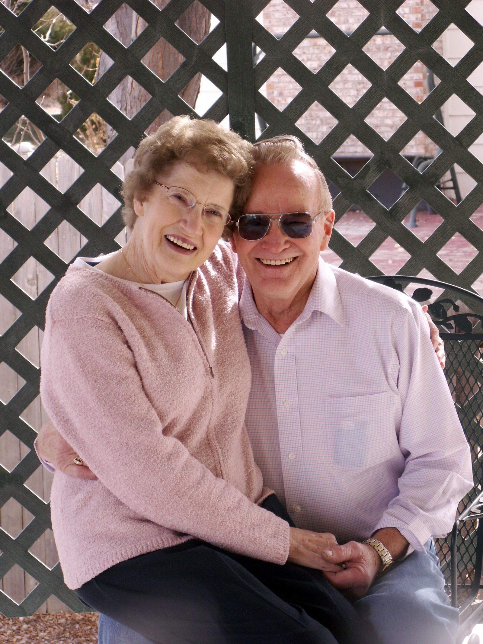 KONICA MINOLTA DiMAGE Z6 sample photo. Old couple, old, senior photography