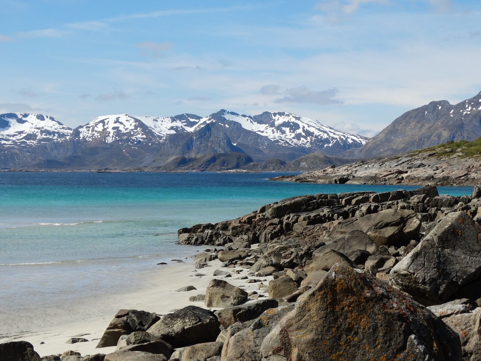 Sony Cyber-shot DSC-HX300 sample photo. Beach, mountains, water photography