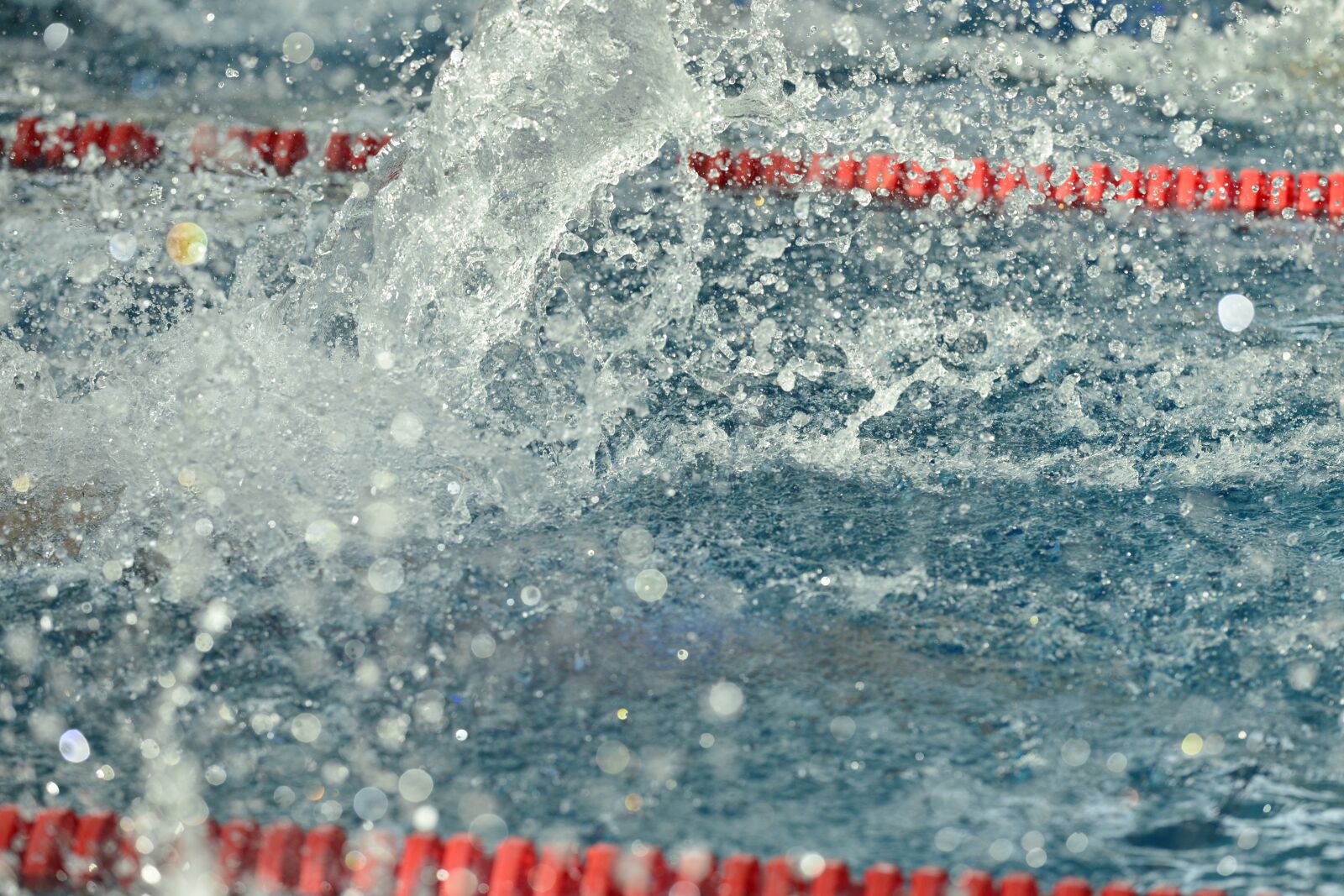 Nikon D800 sample photo. Splashes after jumping into photography