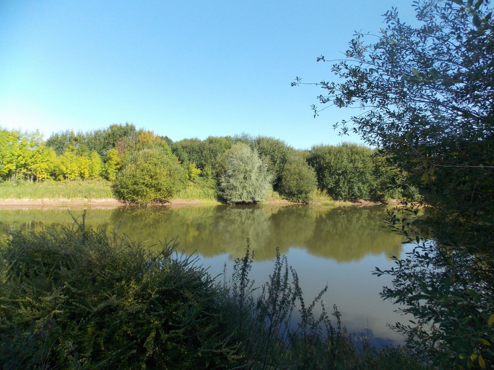 Nikon Coolpix L810 sample photo. Lake, scenery, uk landscape photography