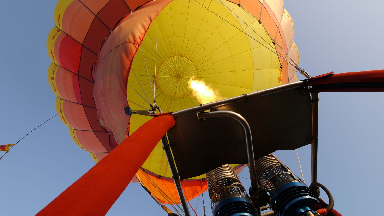 Panasonic Lumix DMC-G5 sample photo. Hot air balloon, burner photography
