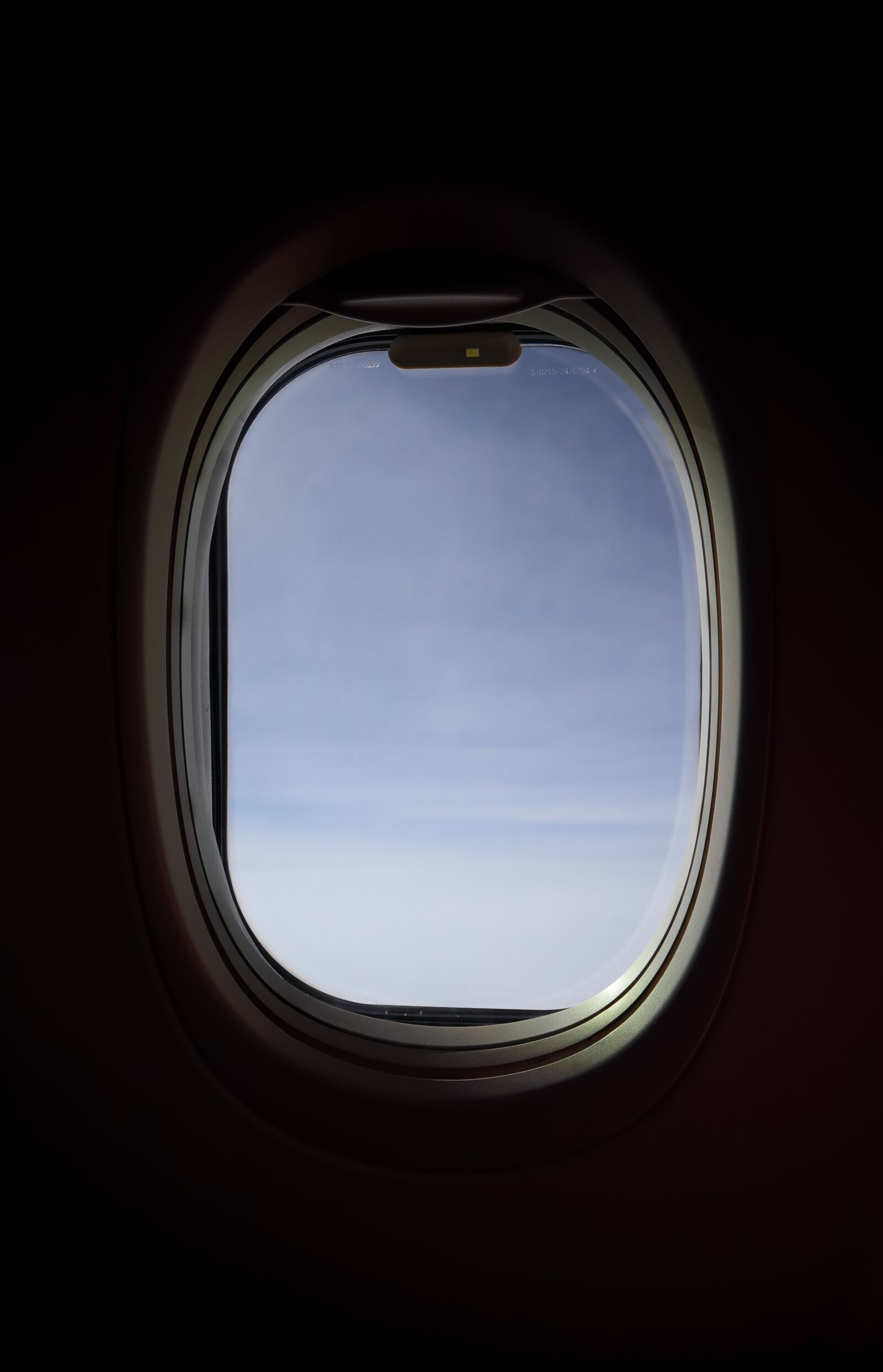Canon EOS M50 (EOS Kiss M) sample photo. Window shade, airplane, window photography