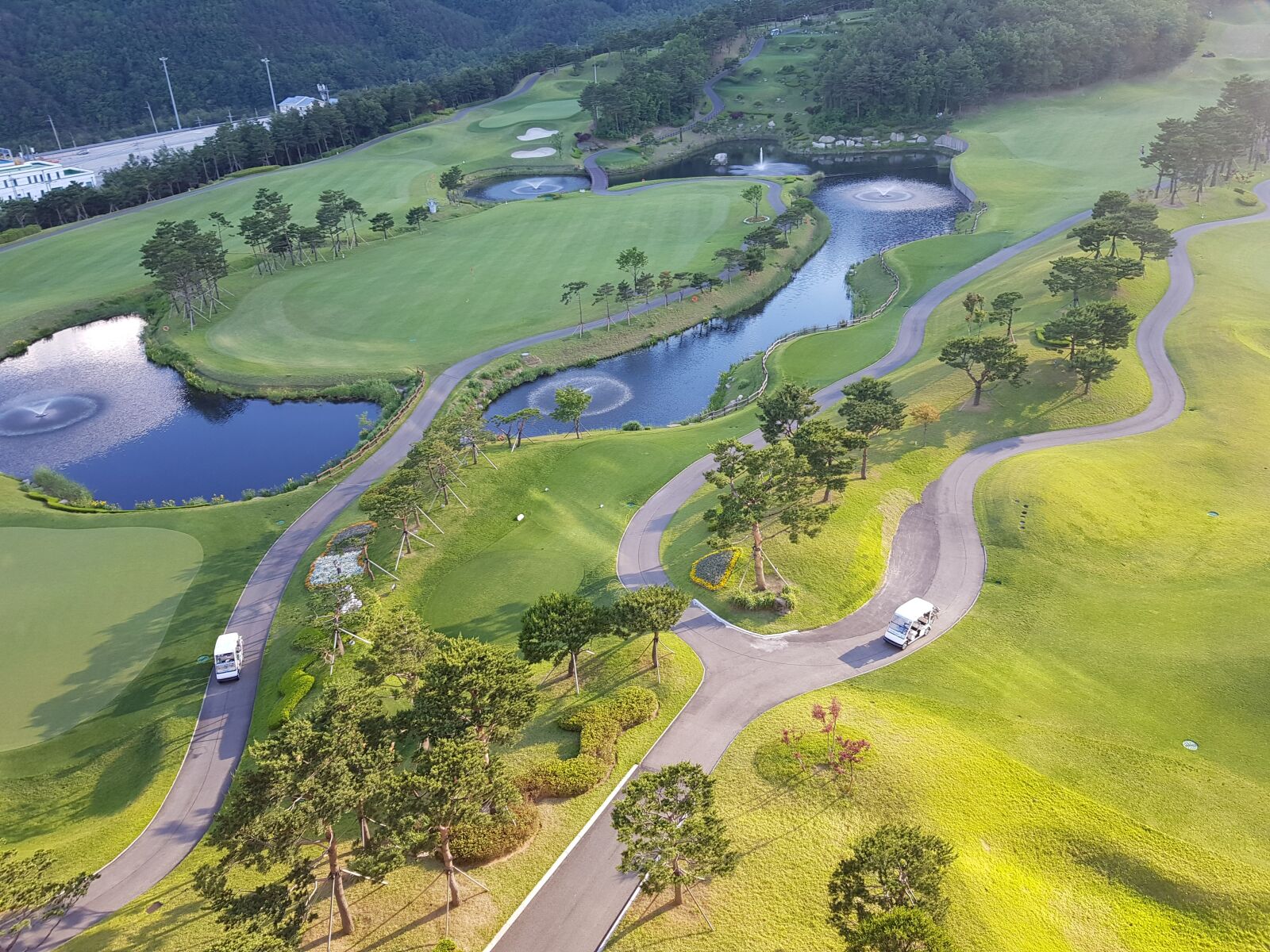 Samsung Galaxy S8+ sample photo. Delfino, golf course, hotel photography