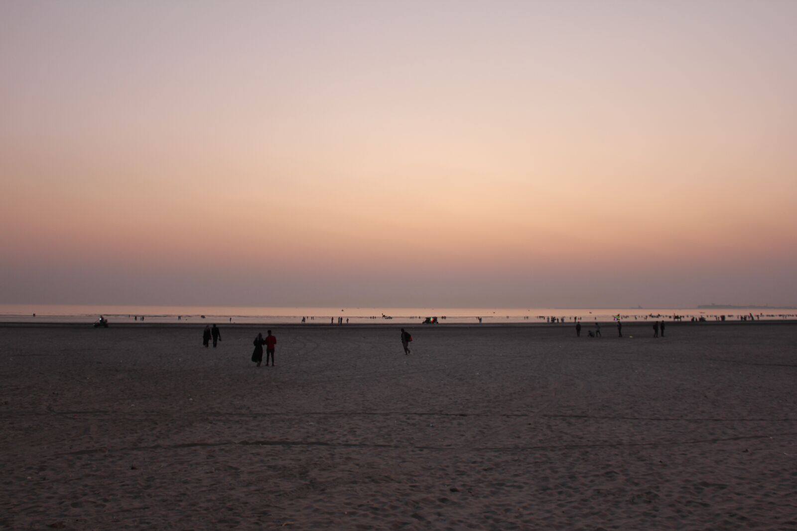 Canon EOS 550D (EOS Rebel T2i / EOS Kiss X4) sample photo. Sunset, beach, seaside photography