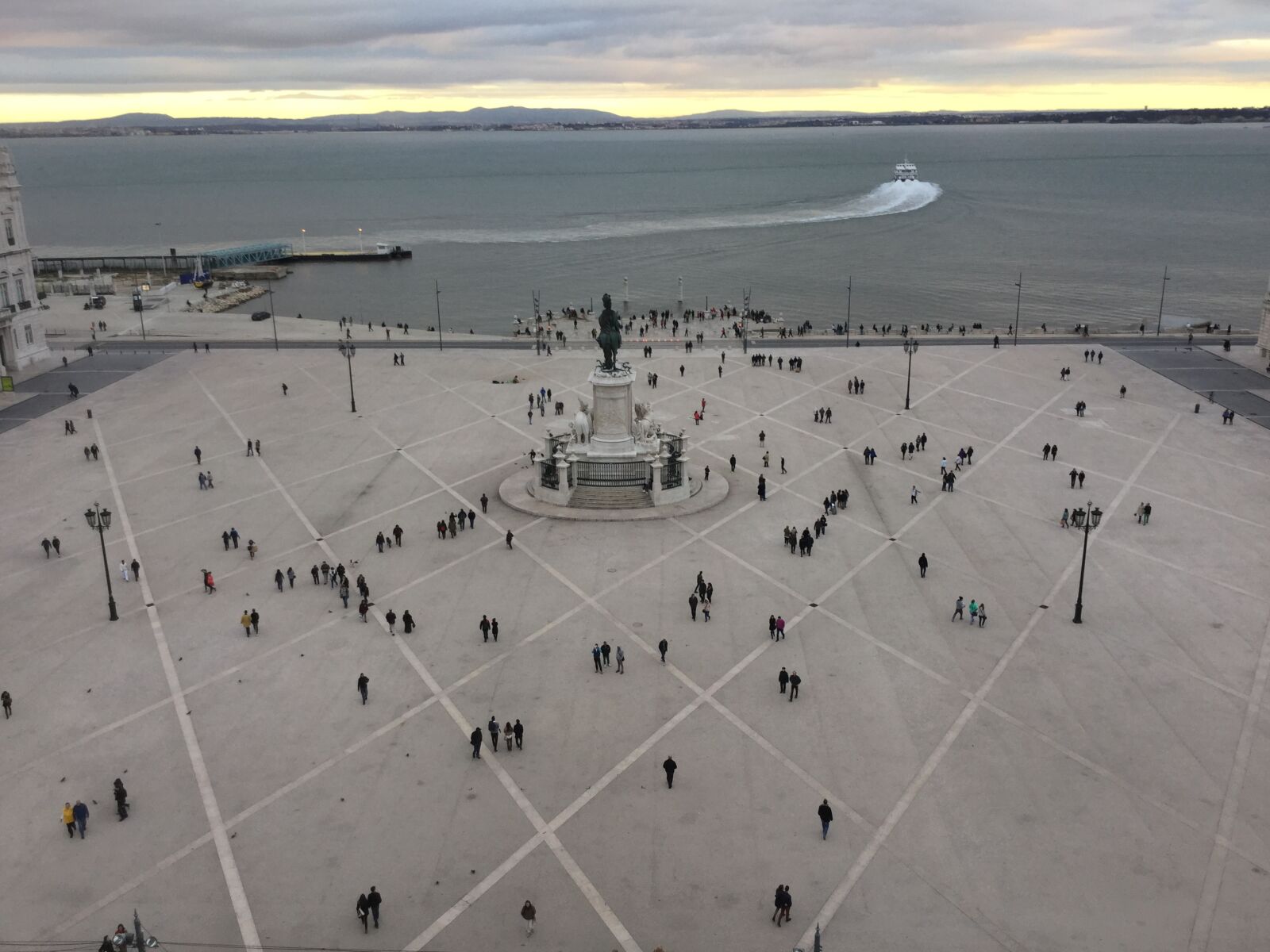 Apple iPad Air 2 sample photo. Lisbon, portugal photography