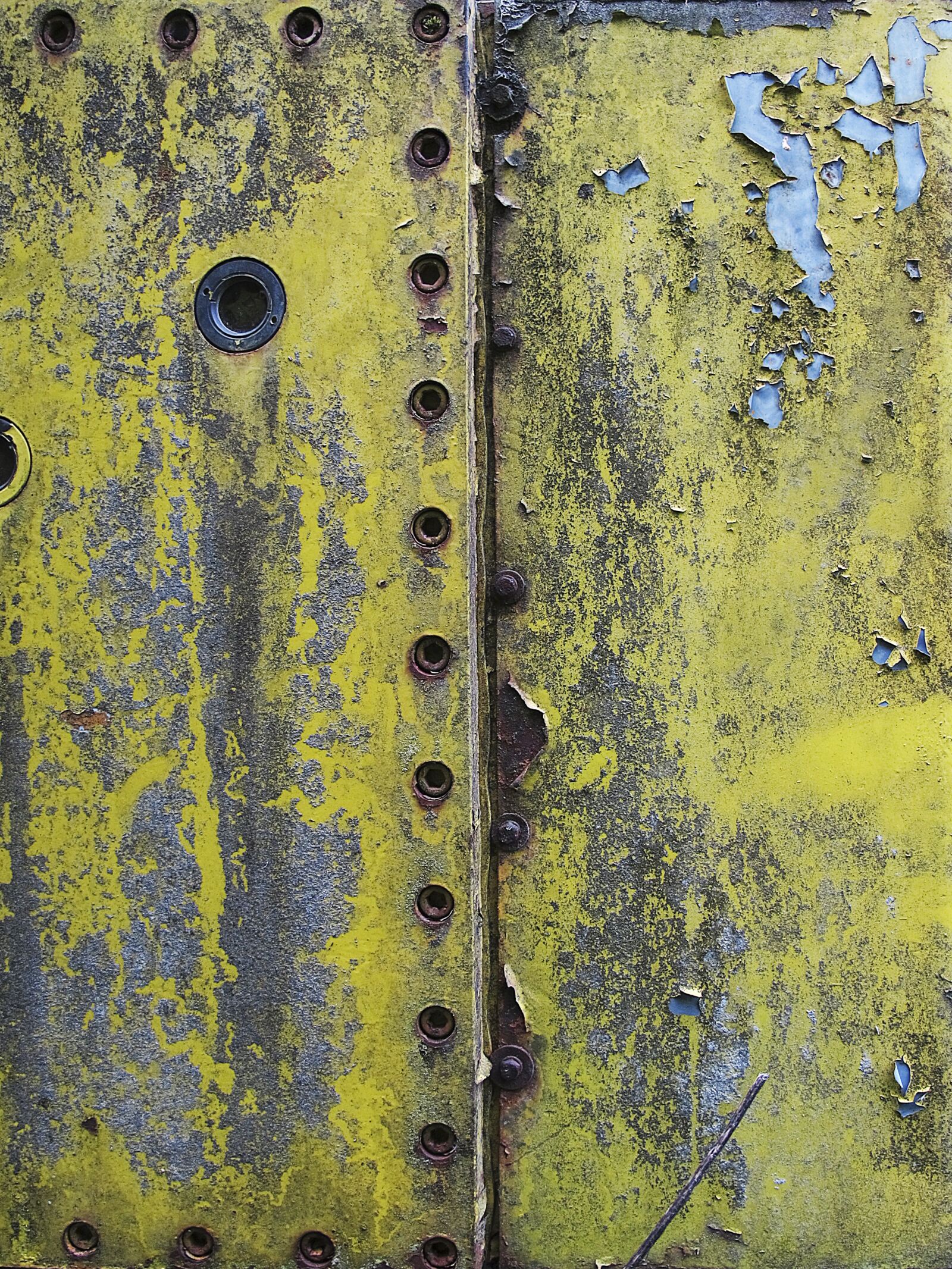 Canon PowerShot G12 sample photo. Panel, riveted, excavators photography