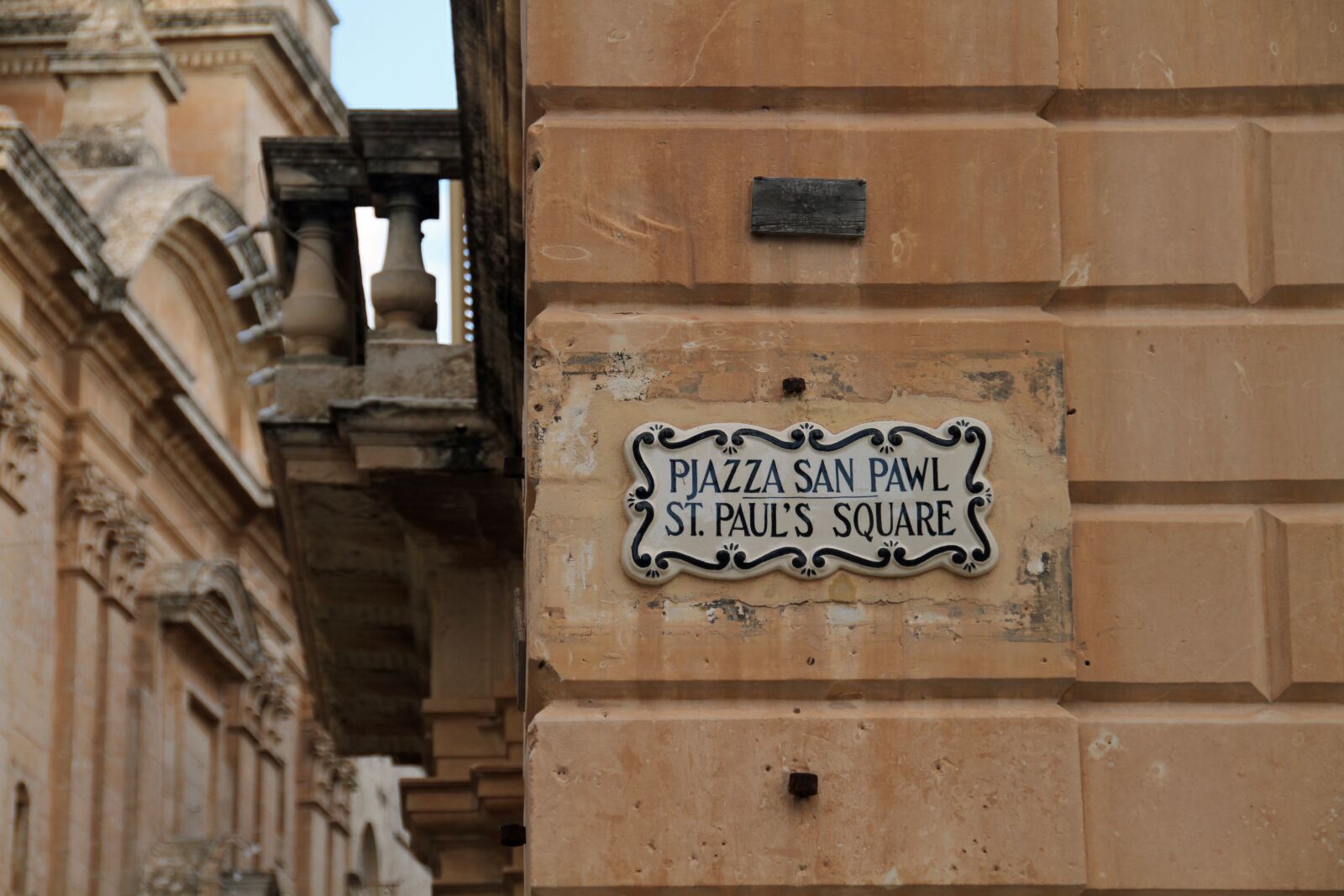 Canon EOS 7D sample photo. Street sign, plate, old photography