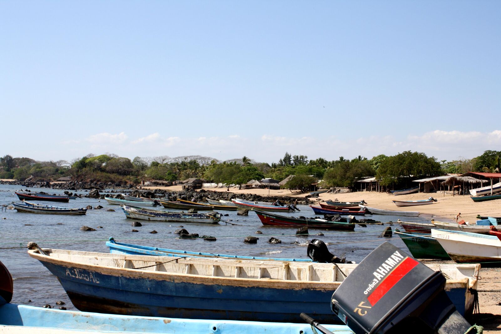 Canon EOS 1000D (EOS Digital Rebel XS / EOS Kiss F) sample photo. Fishing boats, areas, coast photography