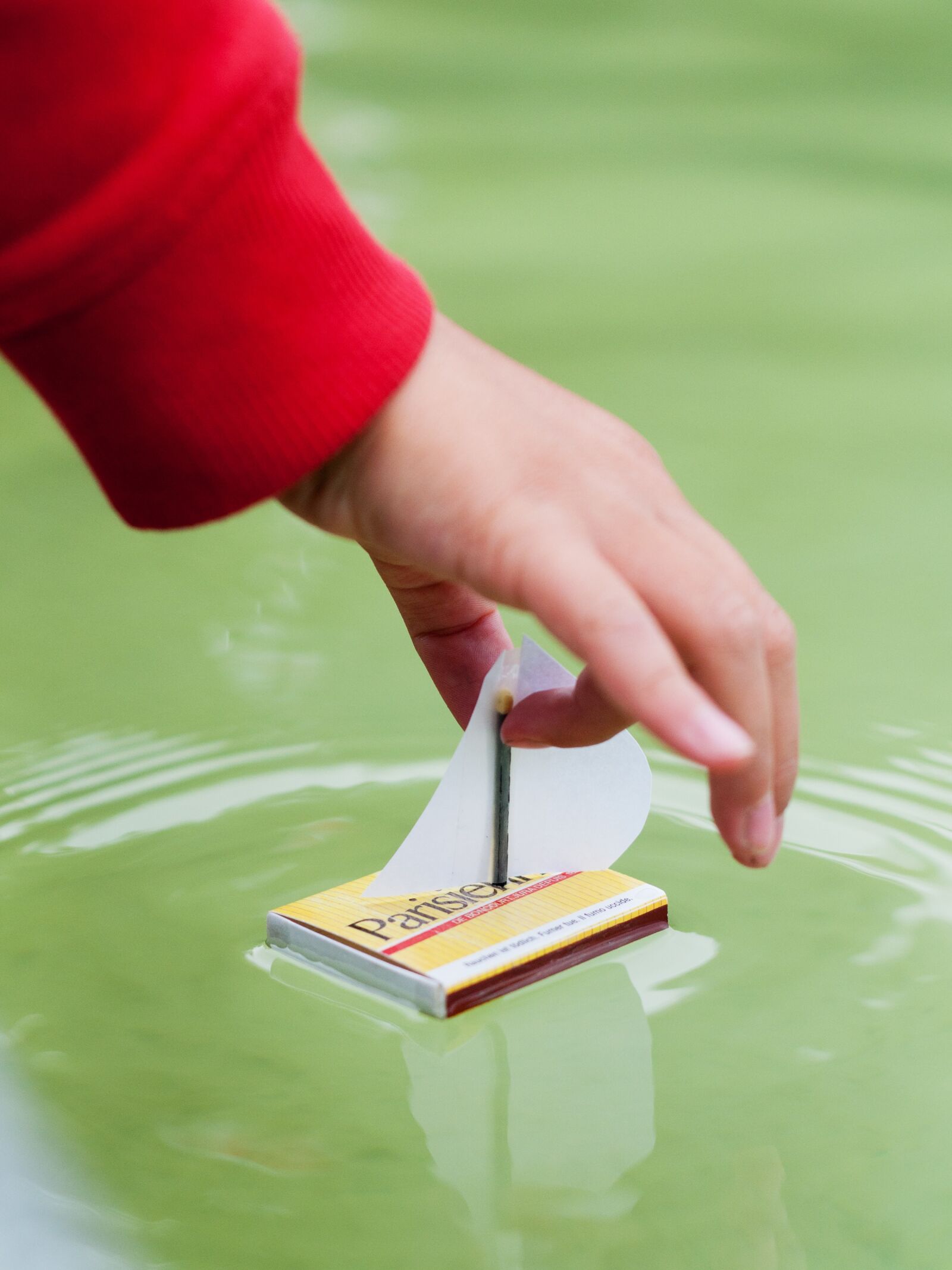 Nikon D90 sample photo. Paper, boat, fold photography