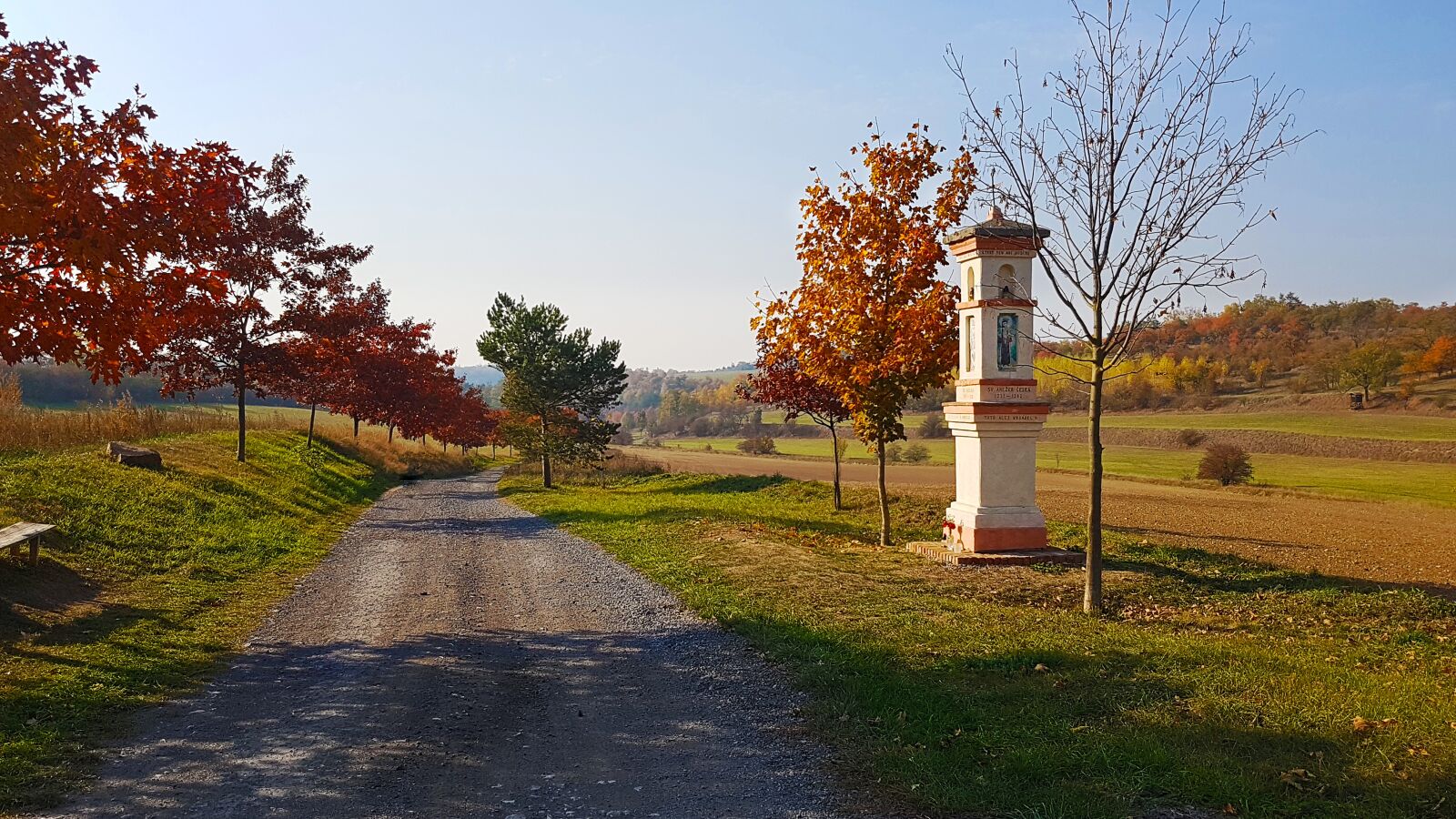 Samsung Galaxy S7 Edge sample photo. Path, landscape, autumn photography