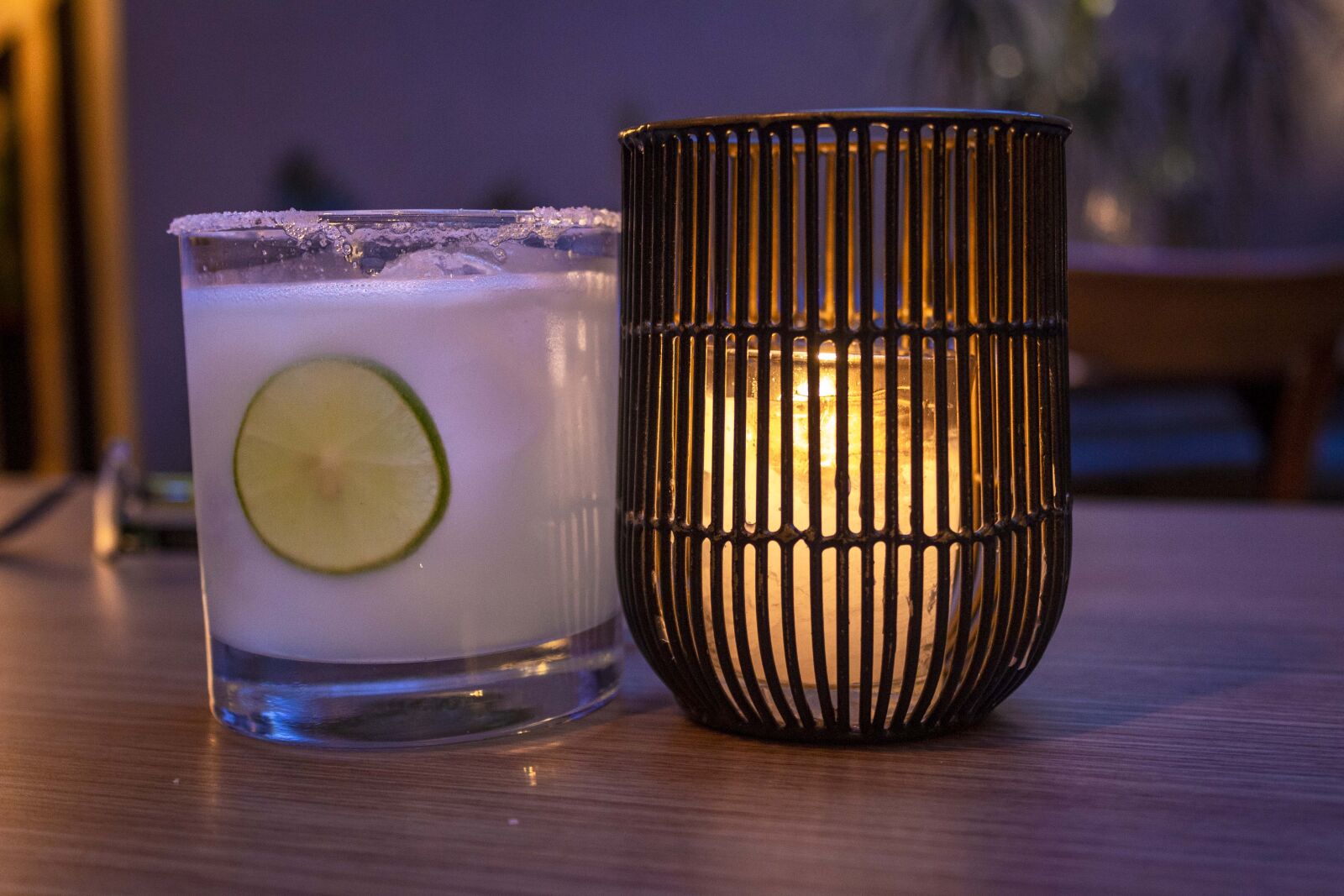 Canon EOS 600D (Rebel EOS T3i / EOS Kiss X5) sample photo. Mexico, restaurant, tequila photography
