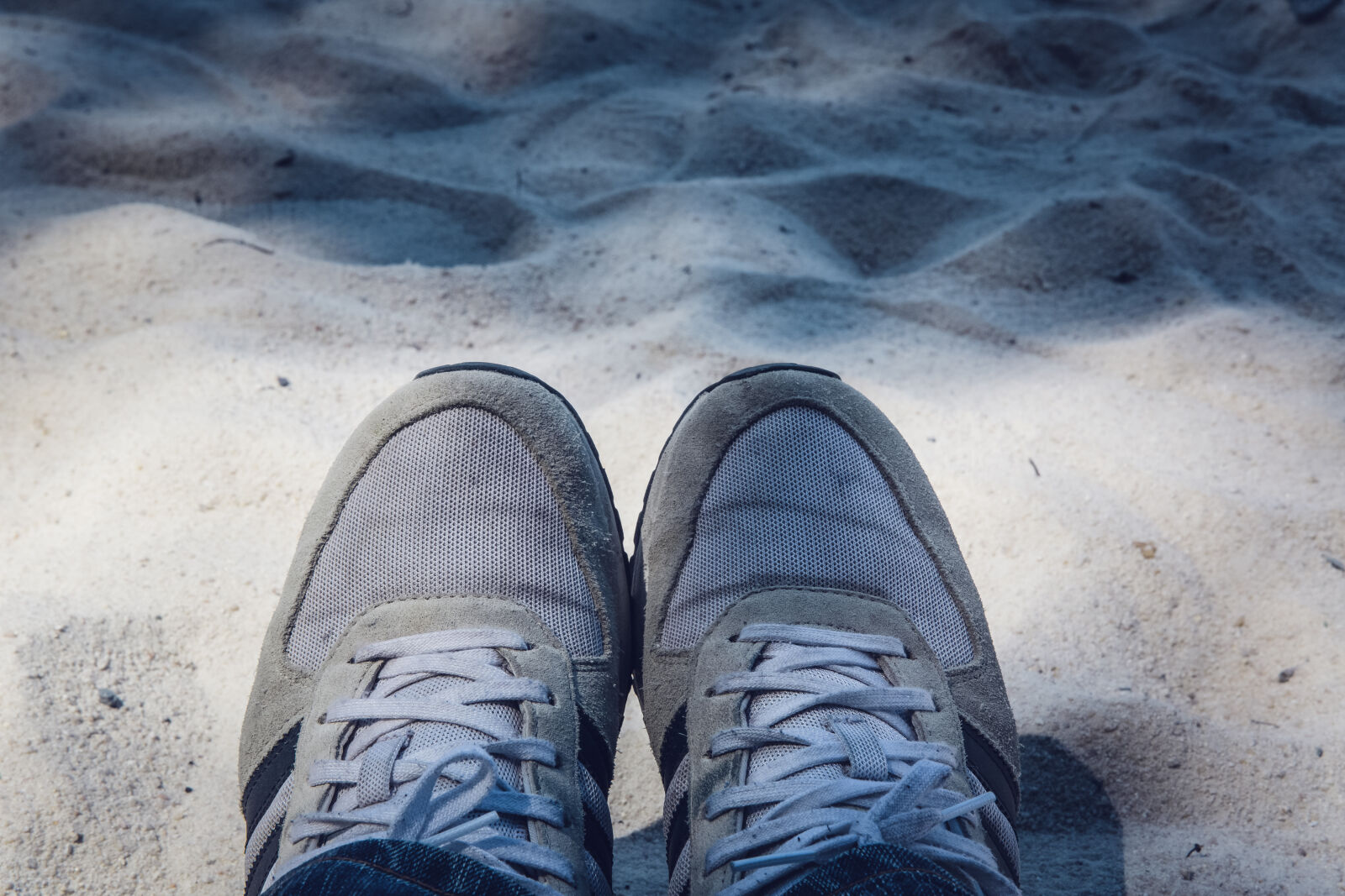 Canon EF 24-70mm F2.8L II USM sample photo. Beach, sand, feet, shoes photography