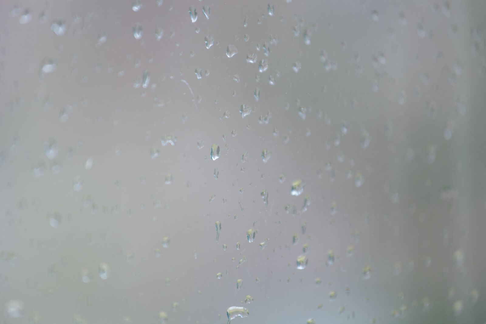 Canon EF 70-200mm F4L IS USM sample photo. Glass, rain, rain, drops photography