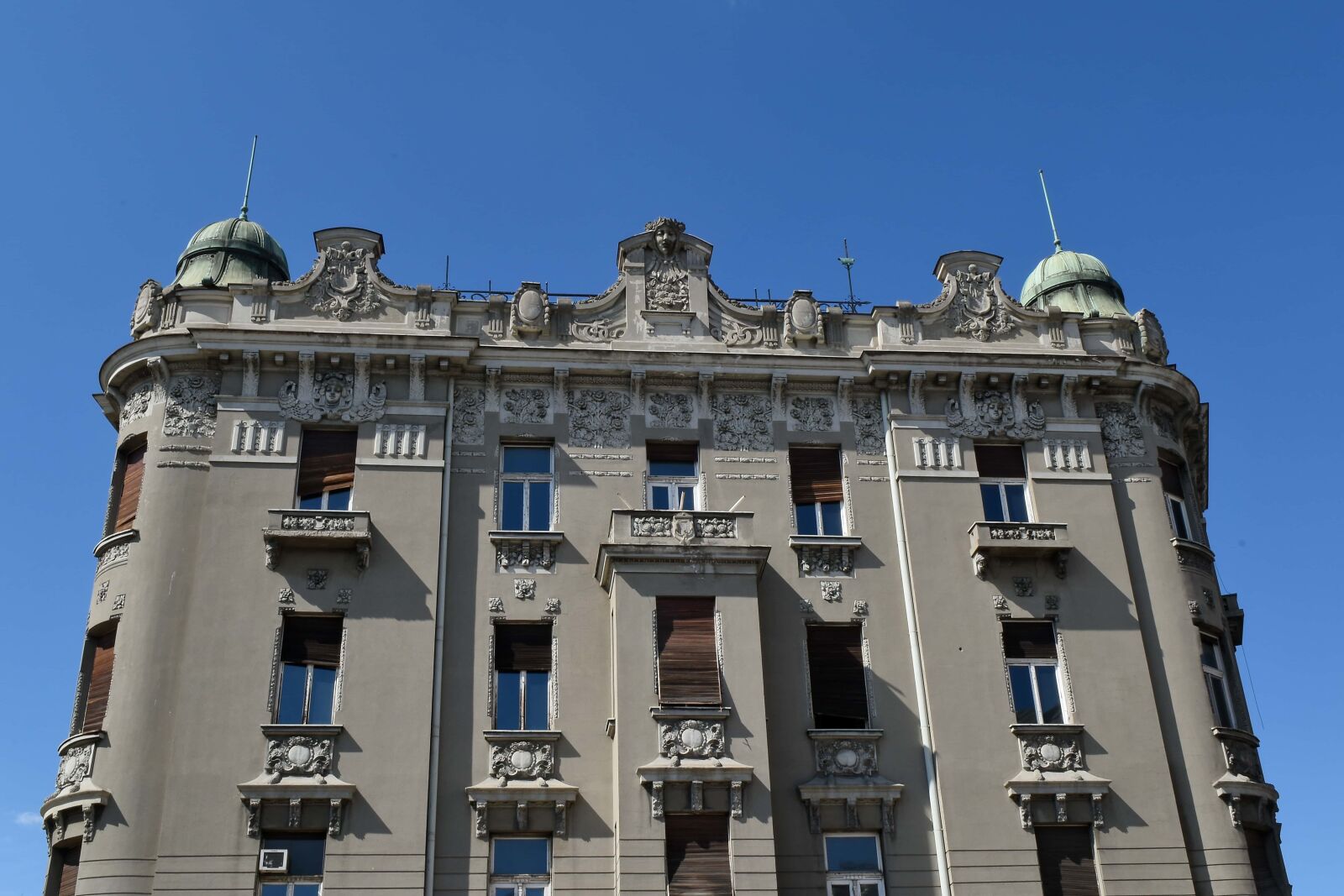 Nikon D5500 sample photo. Facade, city, palace, building photography