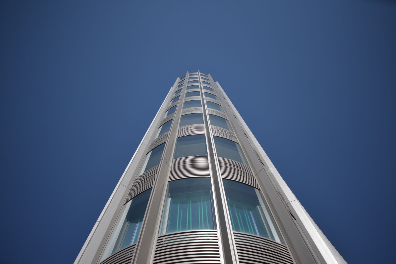 Nikon D3400 sample photo. Tower, skyscraper, architecture photography