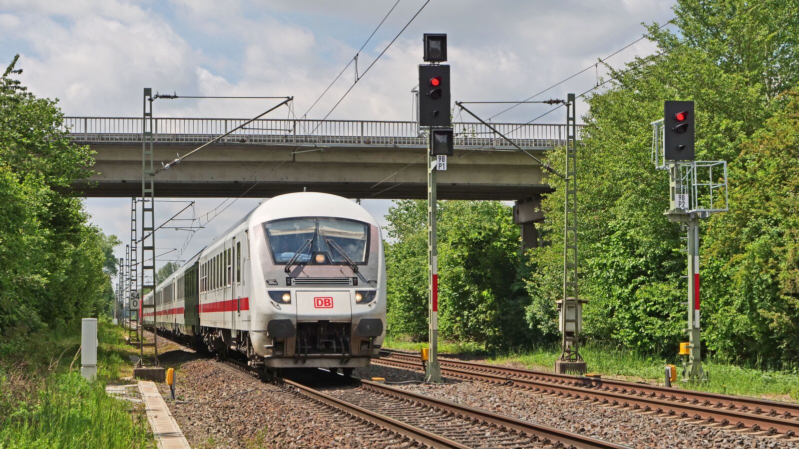 Panasonic Lumix DC-G9 sample photo. Intercity, deutsche bahn, tax photography