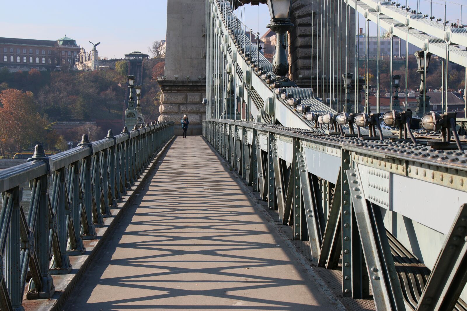 Canon EOS 80D sample photo. Budapest, chain bridge, day photography