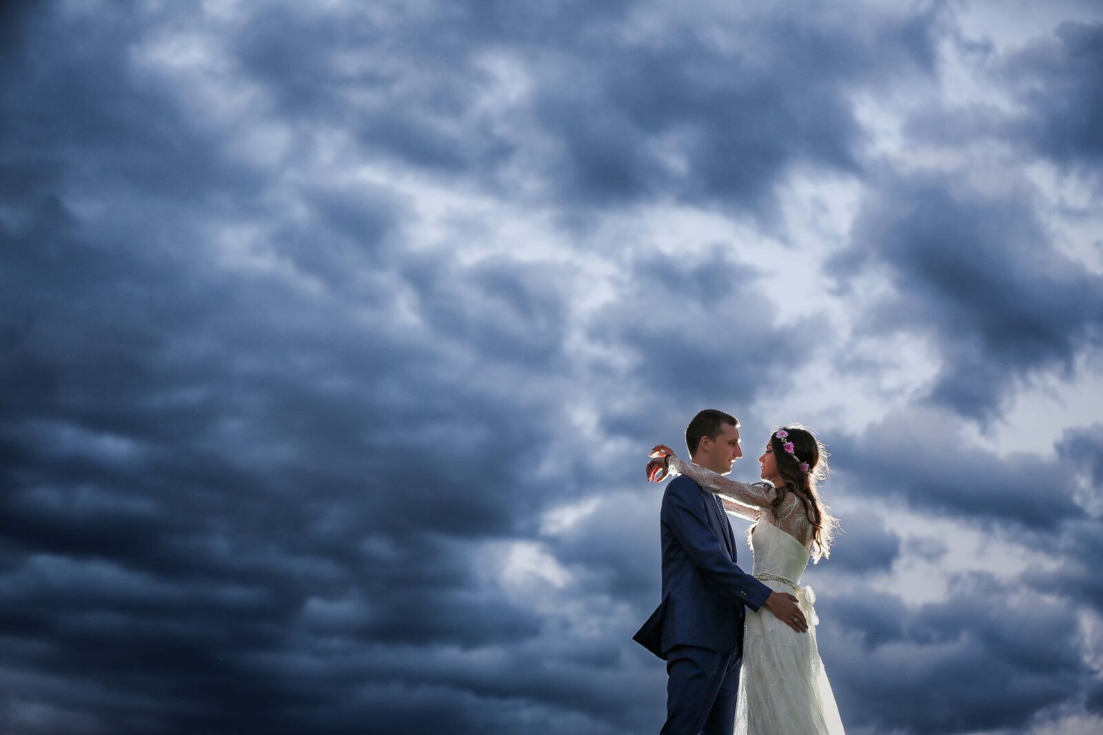 Canon EOS 5D Mark III sample photo. Dramatic, storm, bride, groom photography