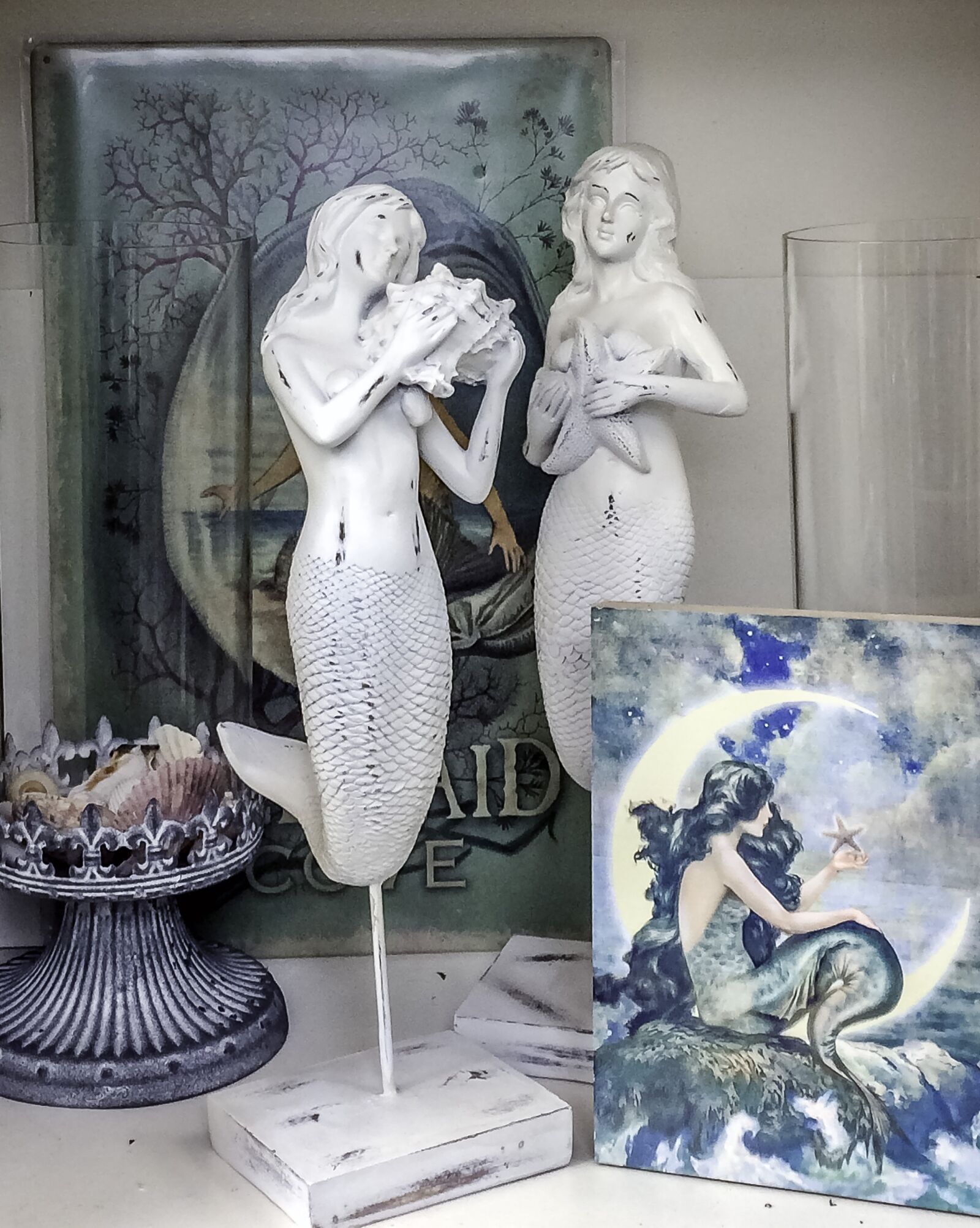 iPhone 5s back camera 4.15mm f/2.2 sample photo. Mermaid, statue, decor photography