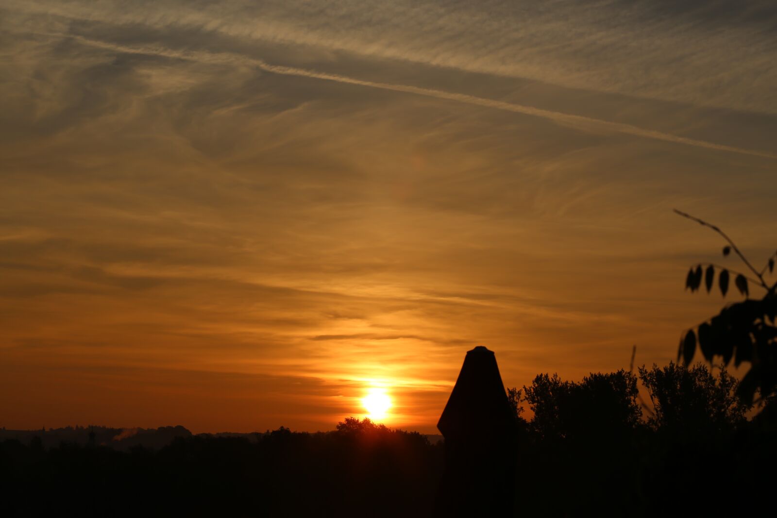 Canon EF 100-400mm F4.5-5.6L IS USM sample photo. Sunset, night crane, sky photography