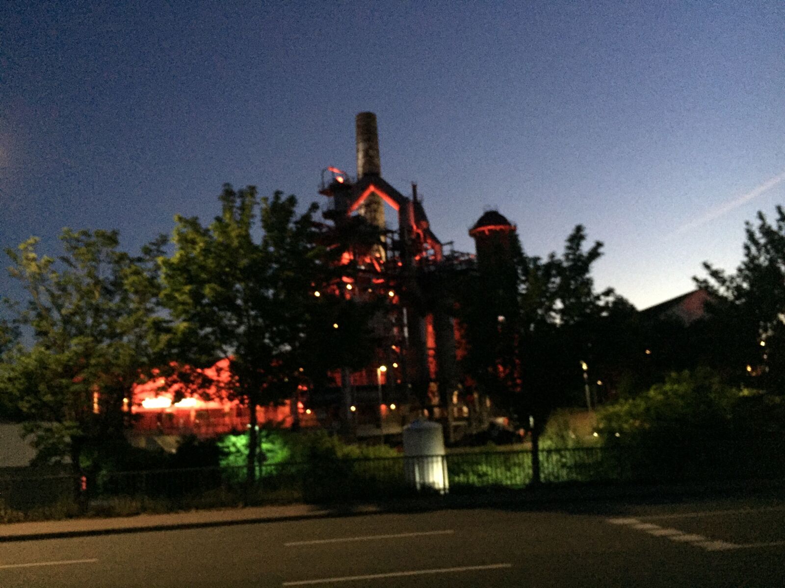 iPhone 6 back camera 4.15mm f/2.2 sample photo. Neunkirchen saar, night of photography