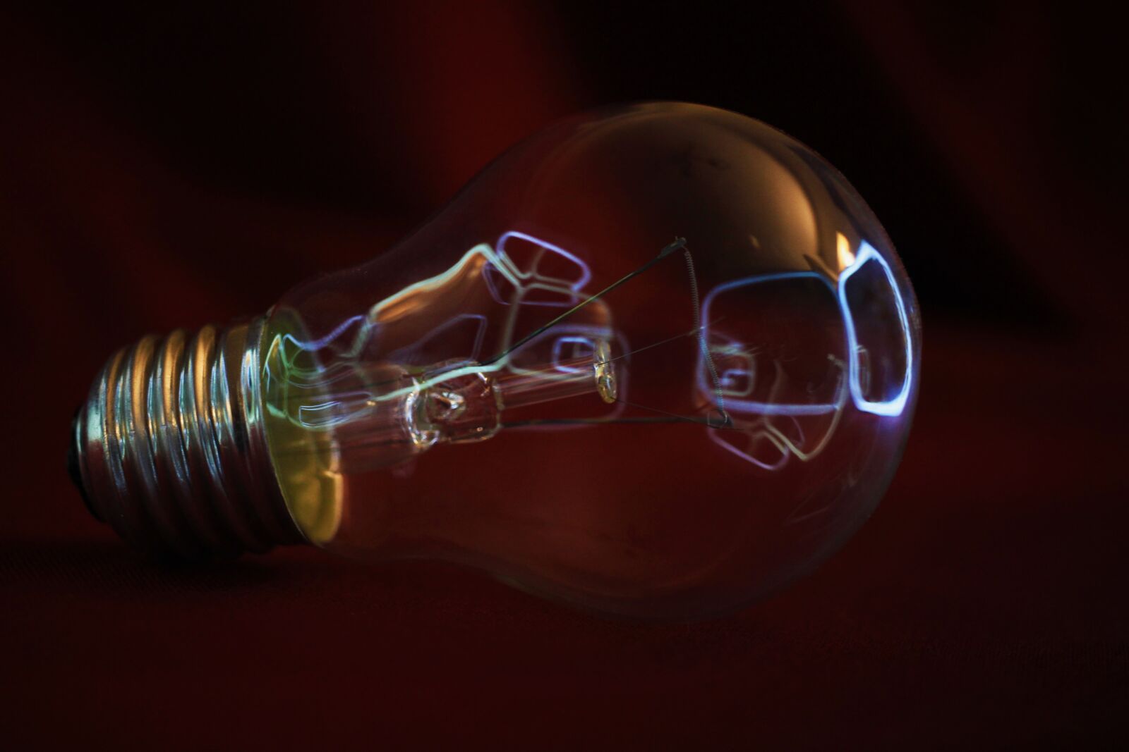 Canon EOS 7D sample photo. Light bulb, light, pear photography