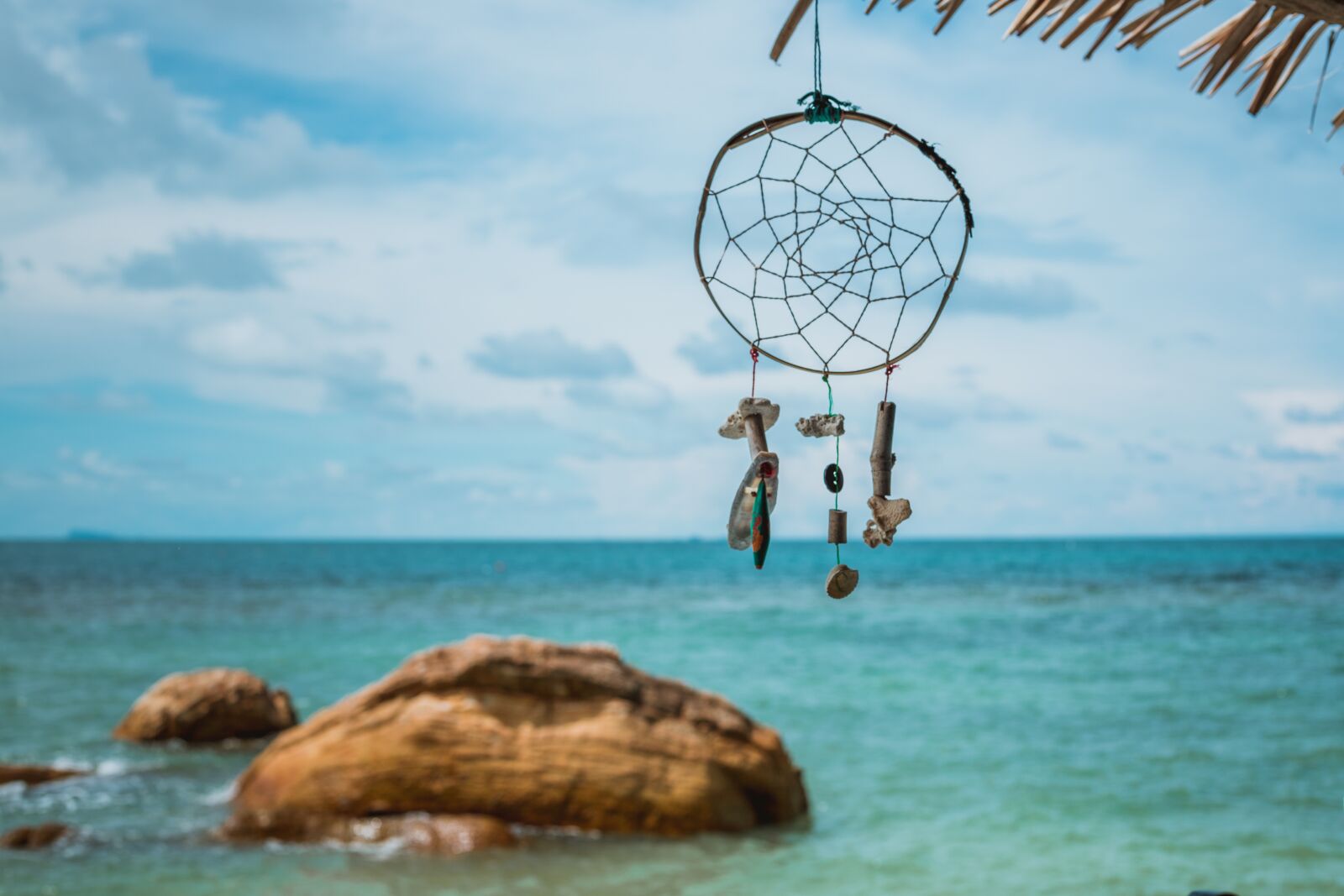 Canon EF 50mm F1.4 USM sample photo. Dream catcher, sea, blue photography