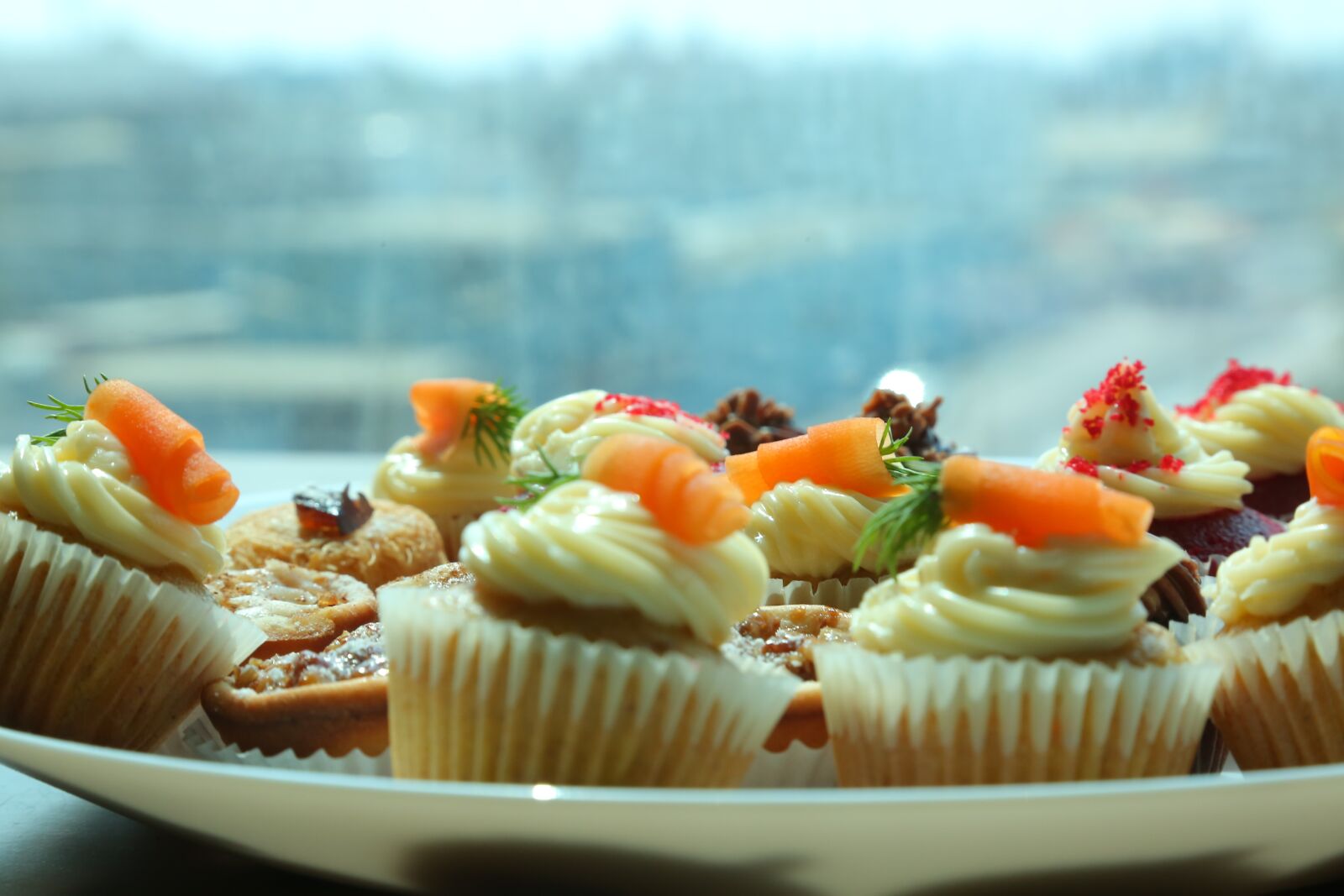 Canon EOS 5D Mark III sample photo. Salmon baked, baked pastry photography
