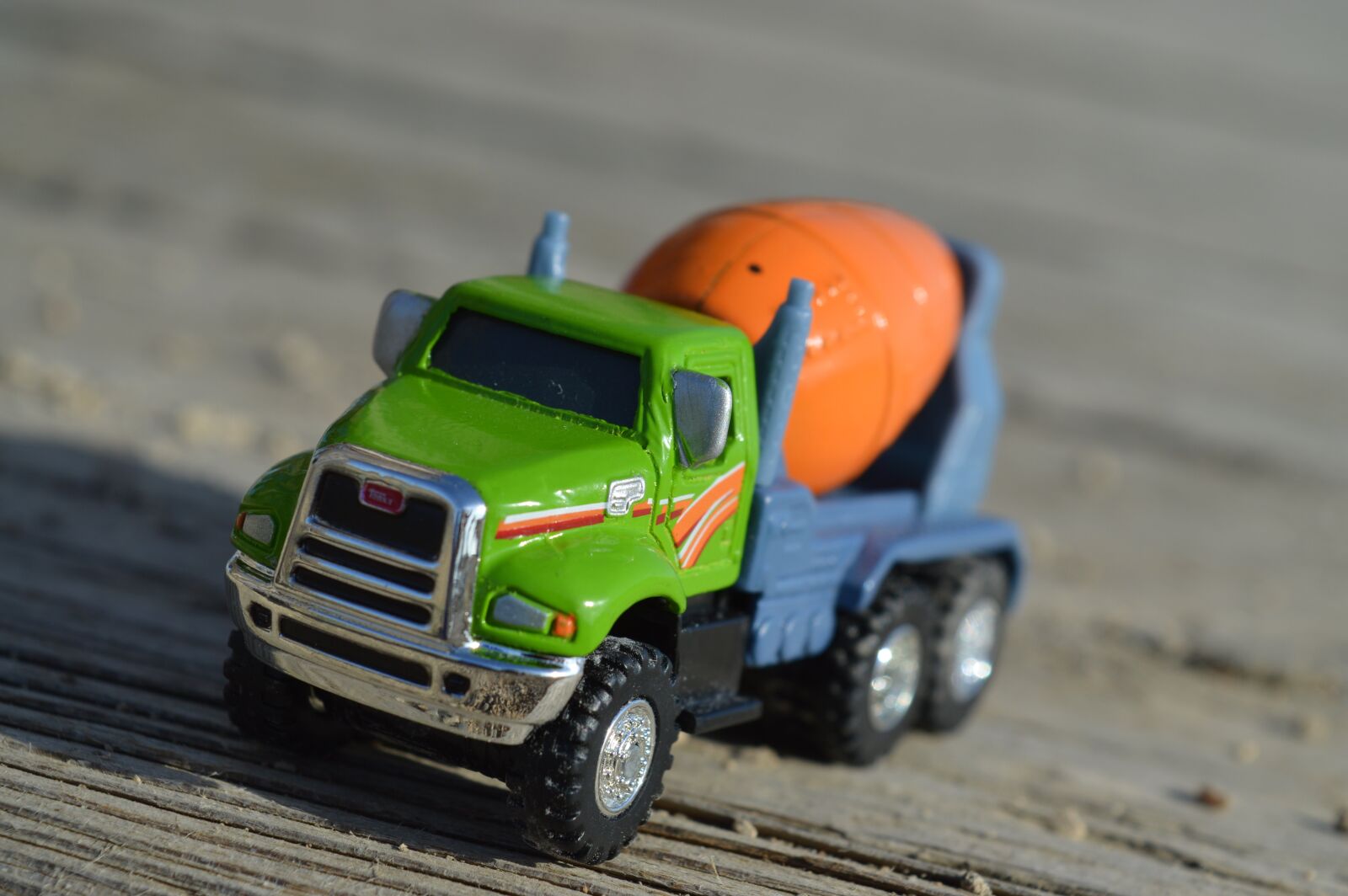 Nikon D3200 sample photo. Cement truck, vehicle, transportation photography
