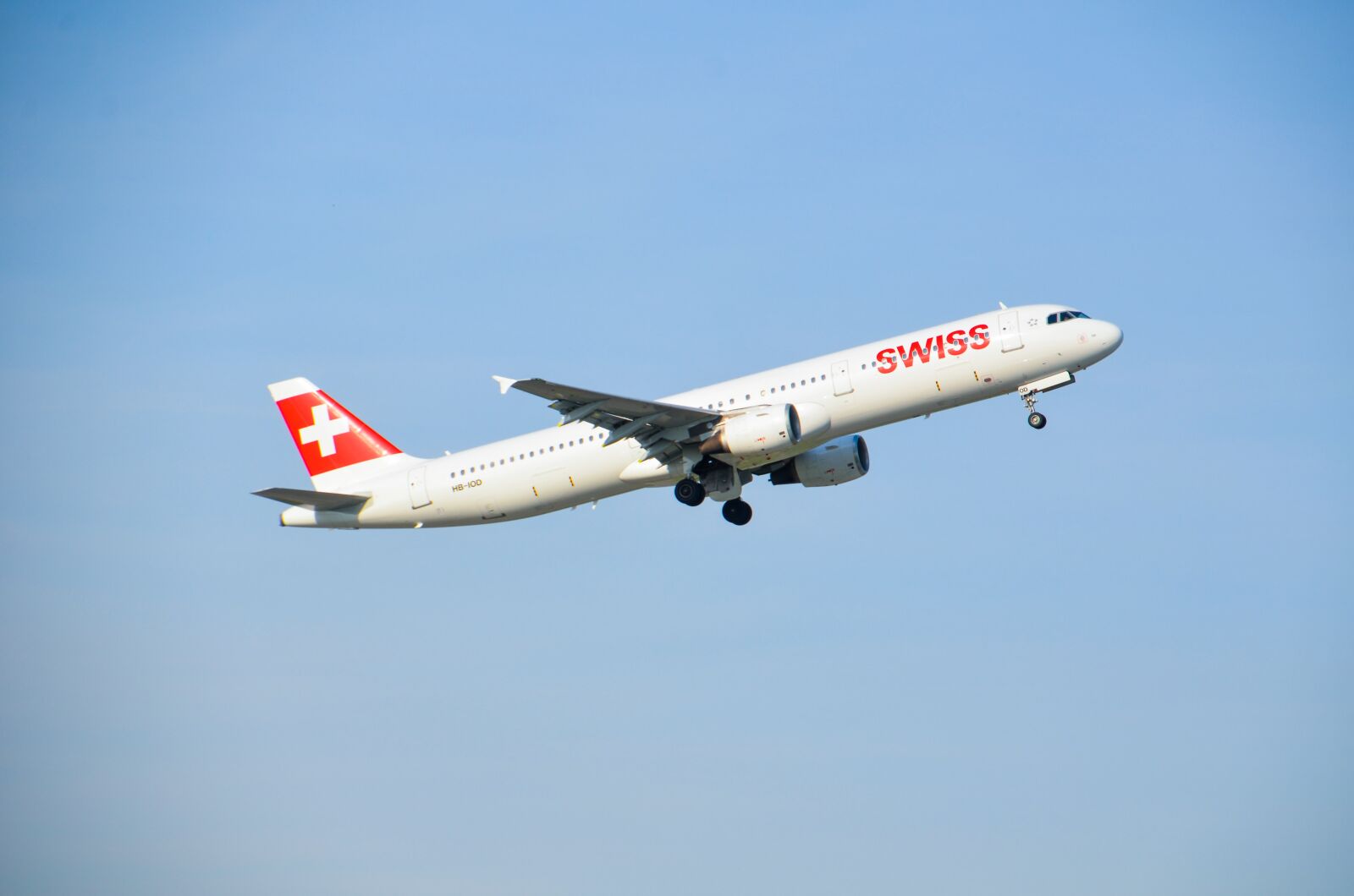 Nikon D7000 sample photo. Aircraft, jet, swiss photography