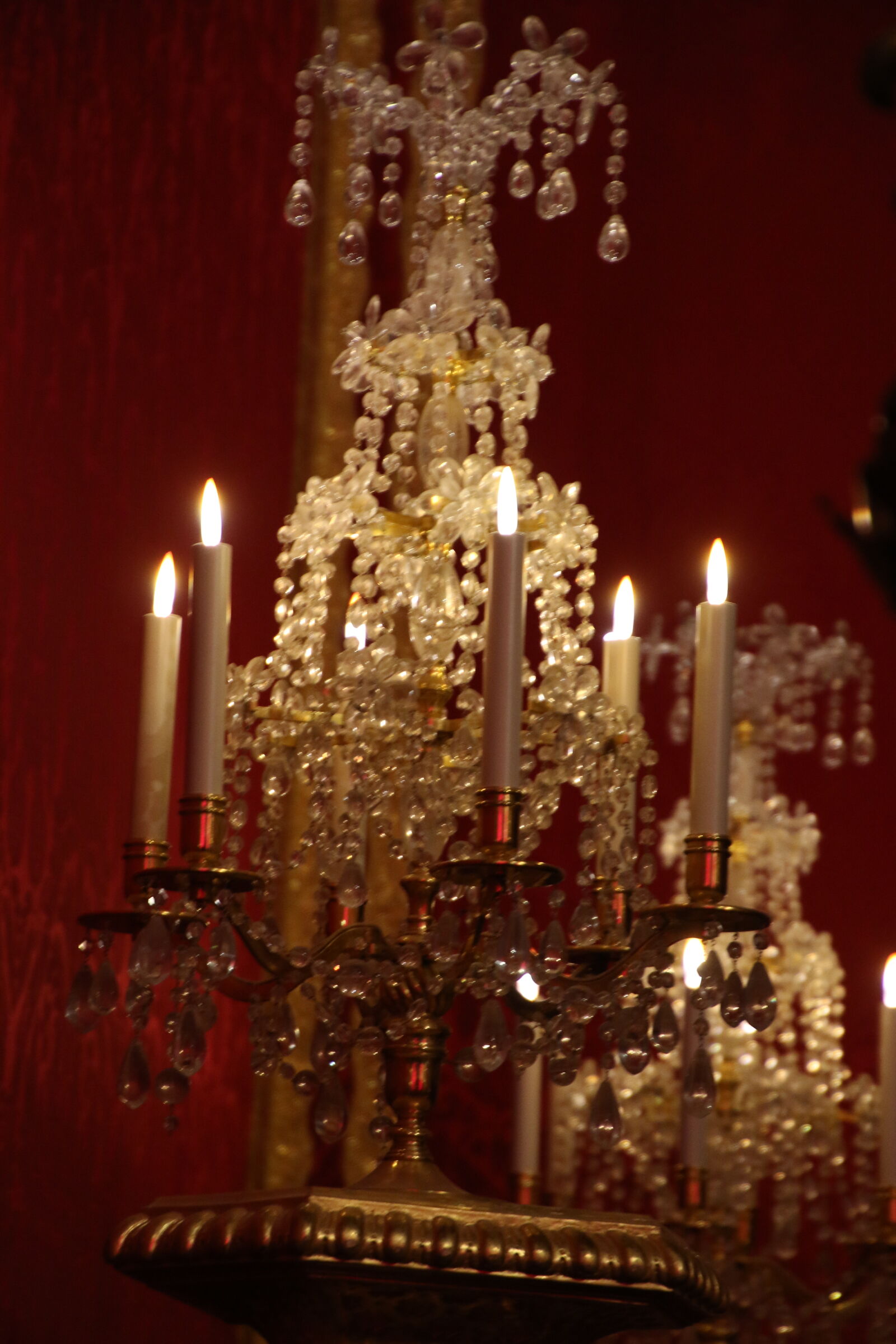 Canon EOS 7D Mark II sample photo. Chandelier, cristals, france, french photography