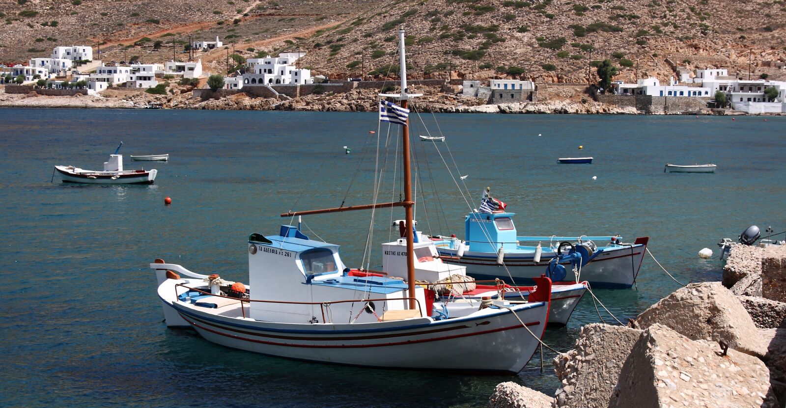 Canon EOS 400D (EOS Digital Rebel XTi / EOS Kiss Digital X) sample photo. Greece, boat, mediterranean photography