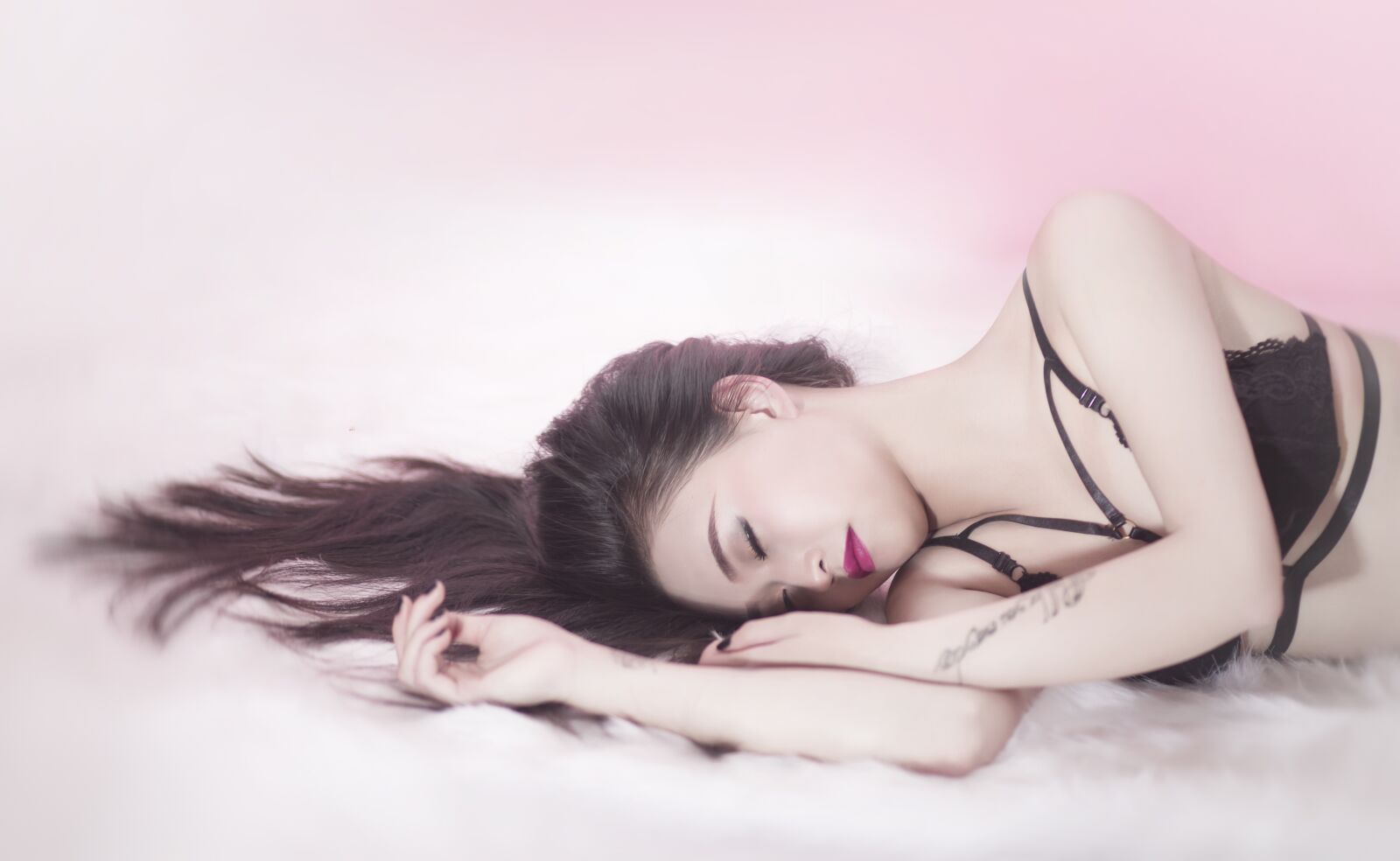Canon EF 85mm F1.8 USM sample photo. Beauty, beautiful, background photography