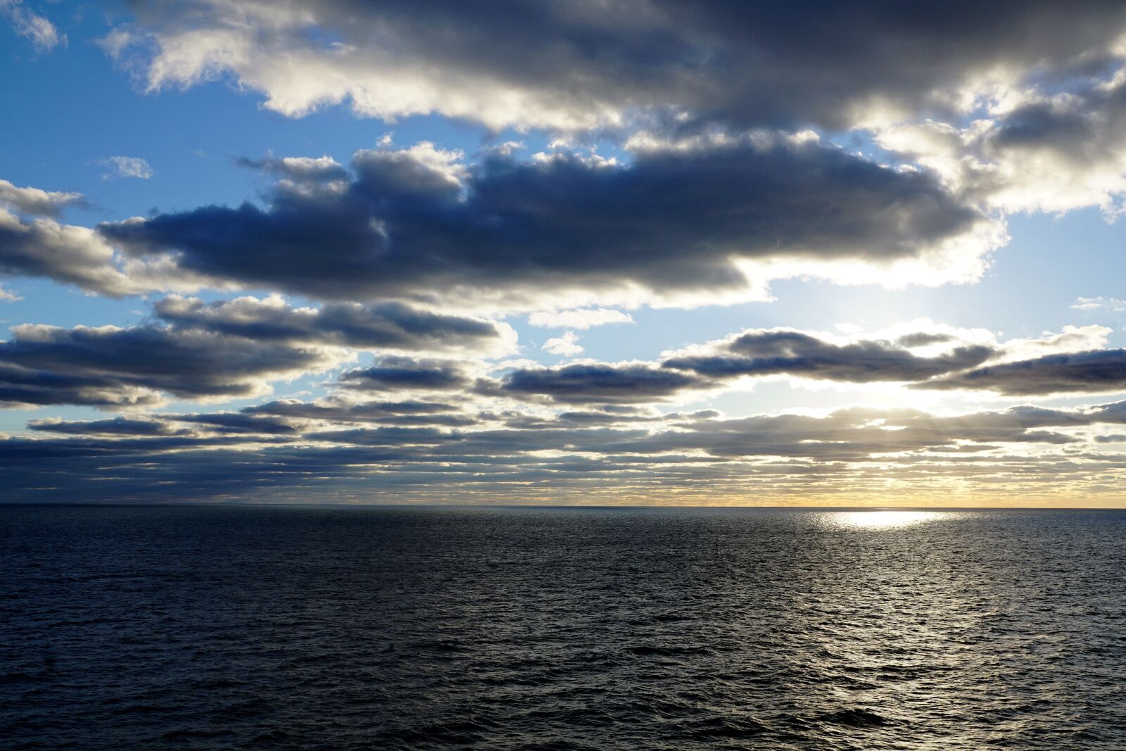 Sony ILCA-77M2 + Sony DT 16-50mm F2.8 SSM sample photo. Sky, mood, sea photography