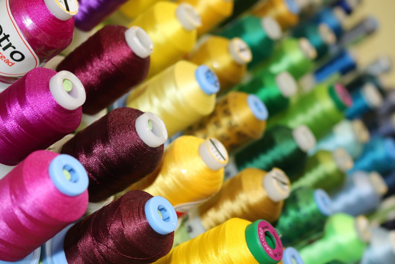 Canon EOS 70D sample photo. Yarn, craft, sewing photography