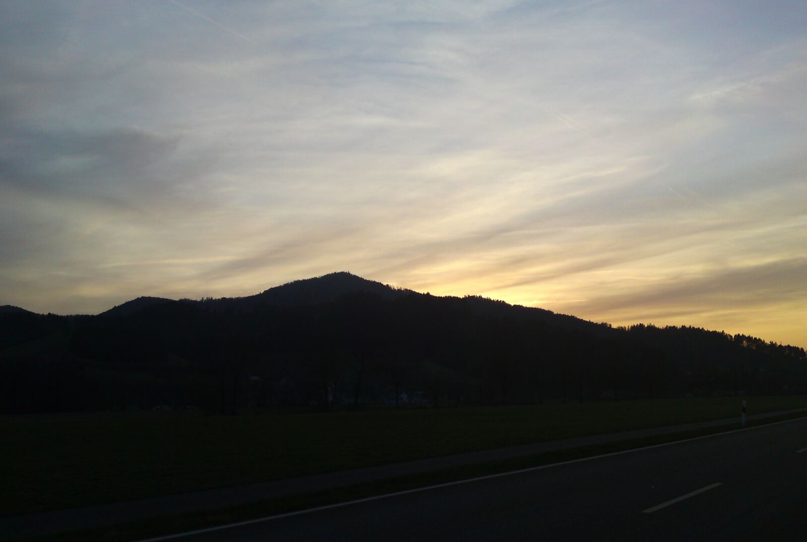 Sony Ericsson C905 sample photo. Sunset, sun, sunrise photography