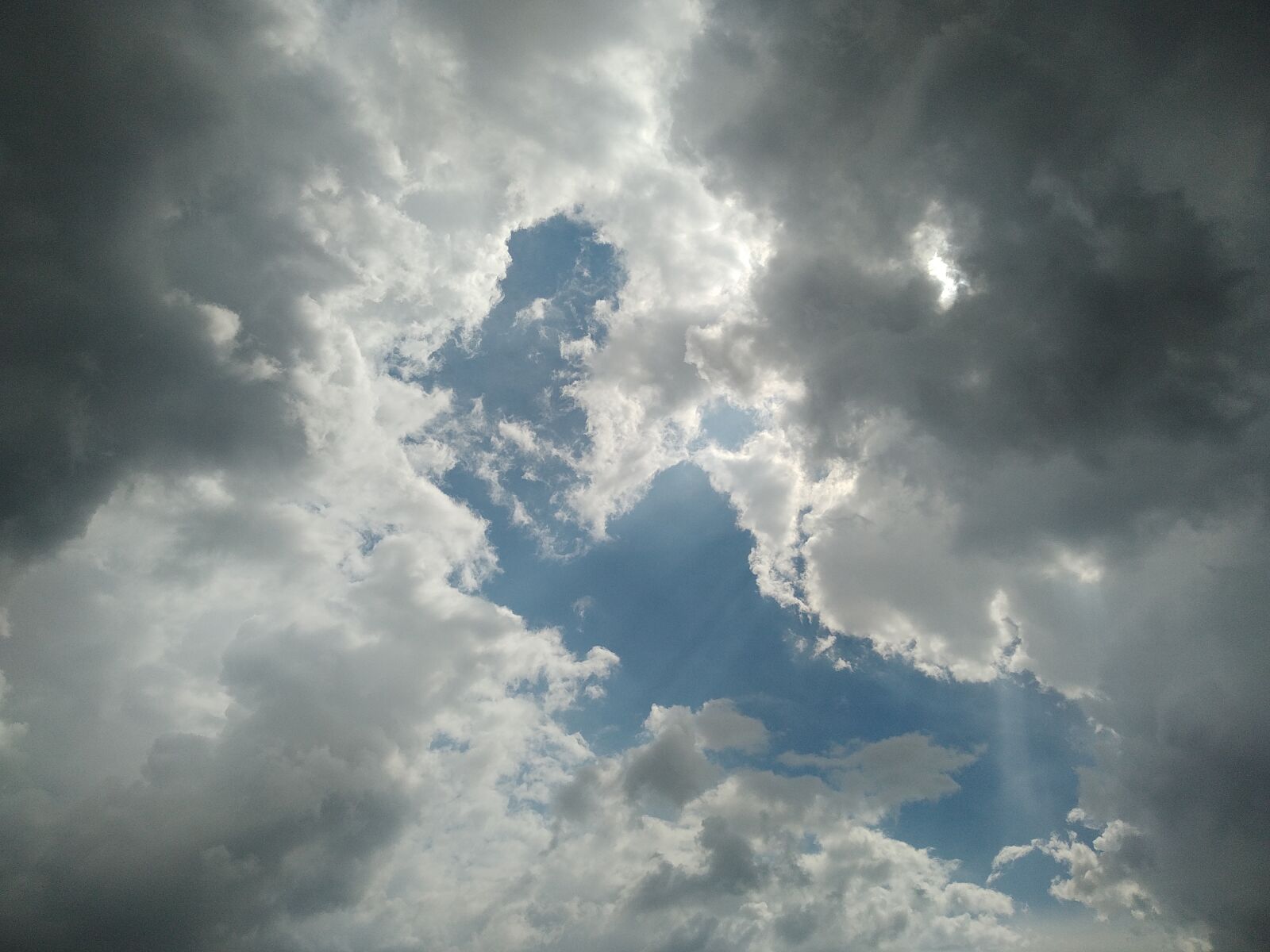 Xiaomi Redmi Note 5 sample photo. Sky, storm, weather photography