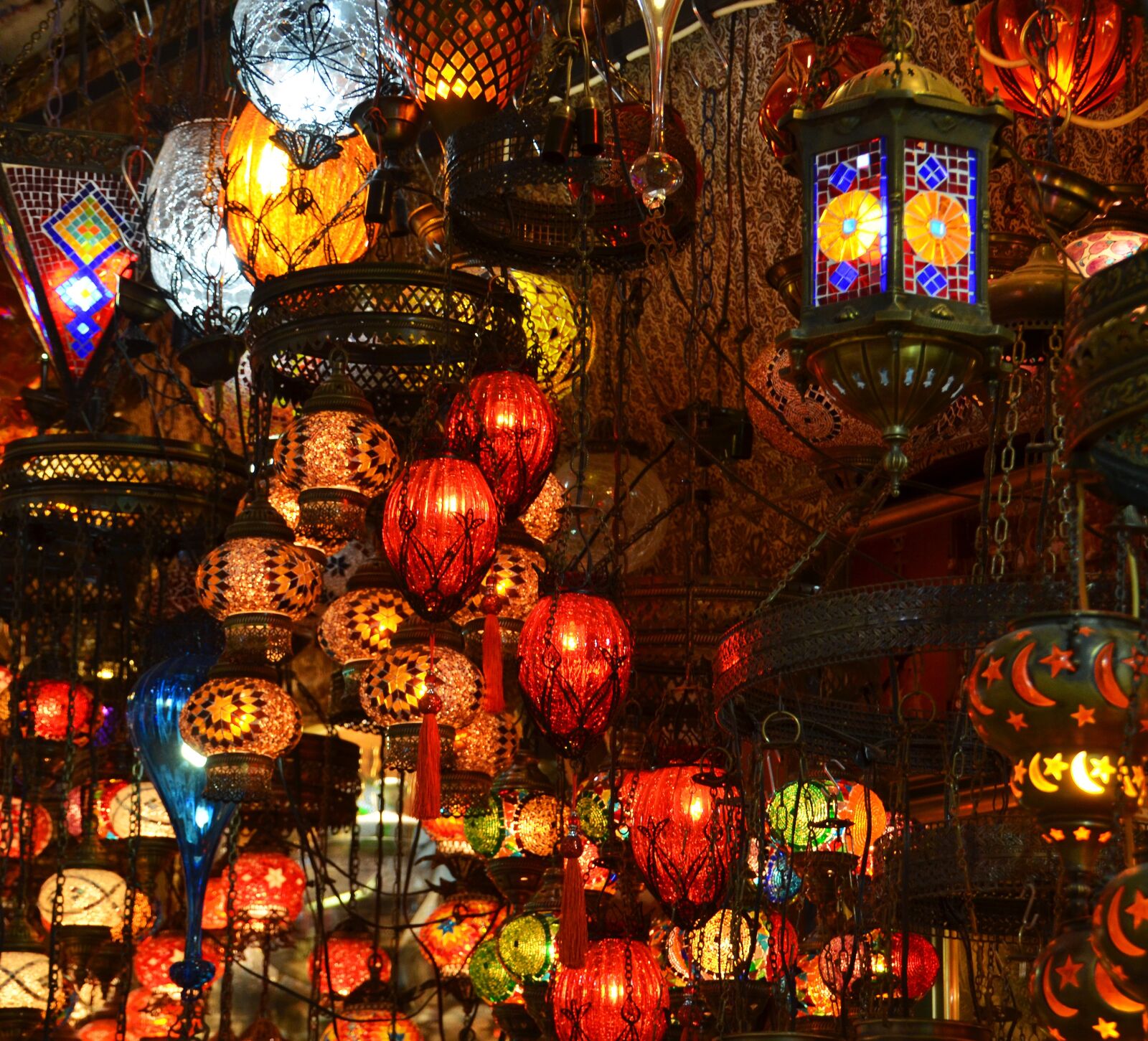 Nikon D7000 sample photo. Orient, bazar, lamps photography