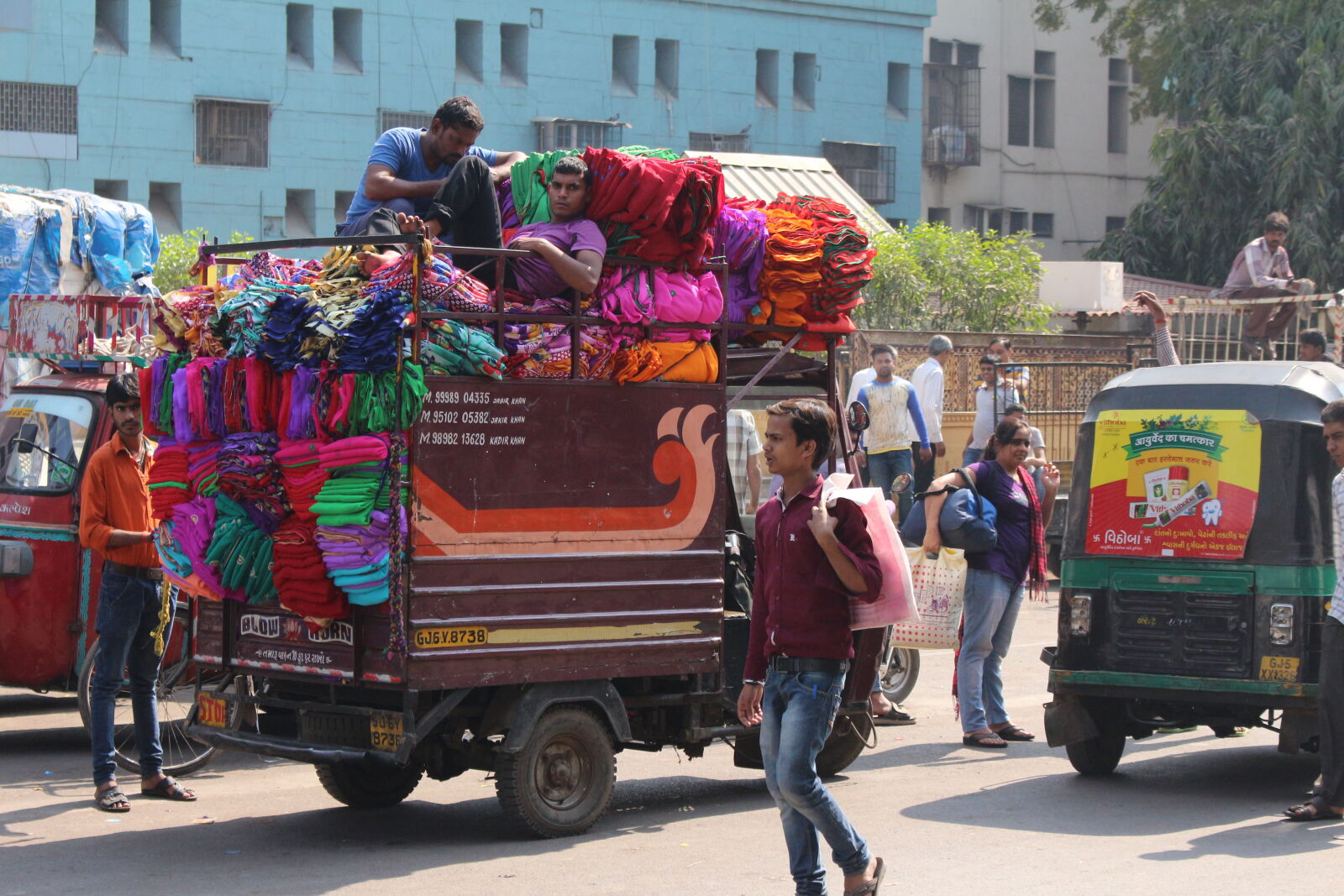 Canon EOS 700D (EOS Rebel T5i / EOS Kiss X7i) sample photo. Colourful, india photography