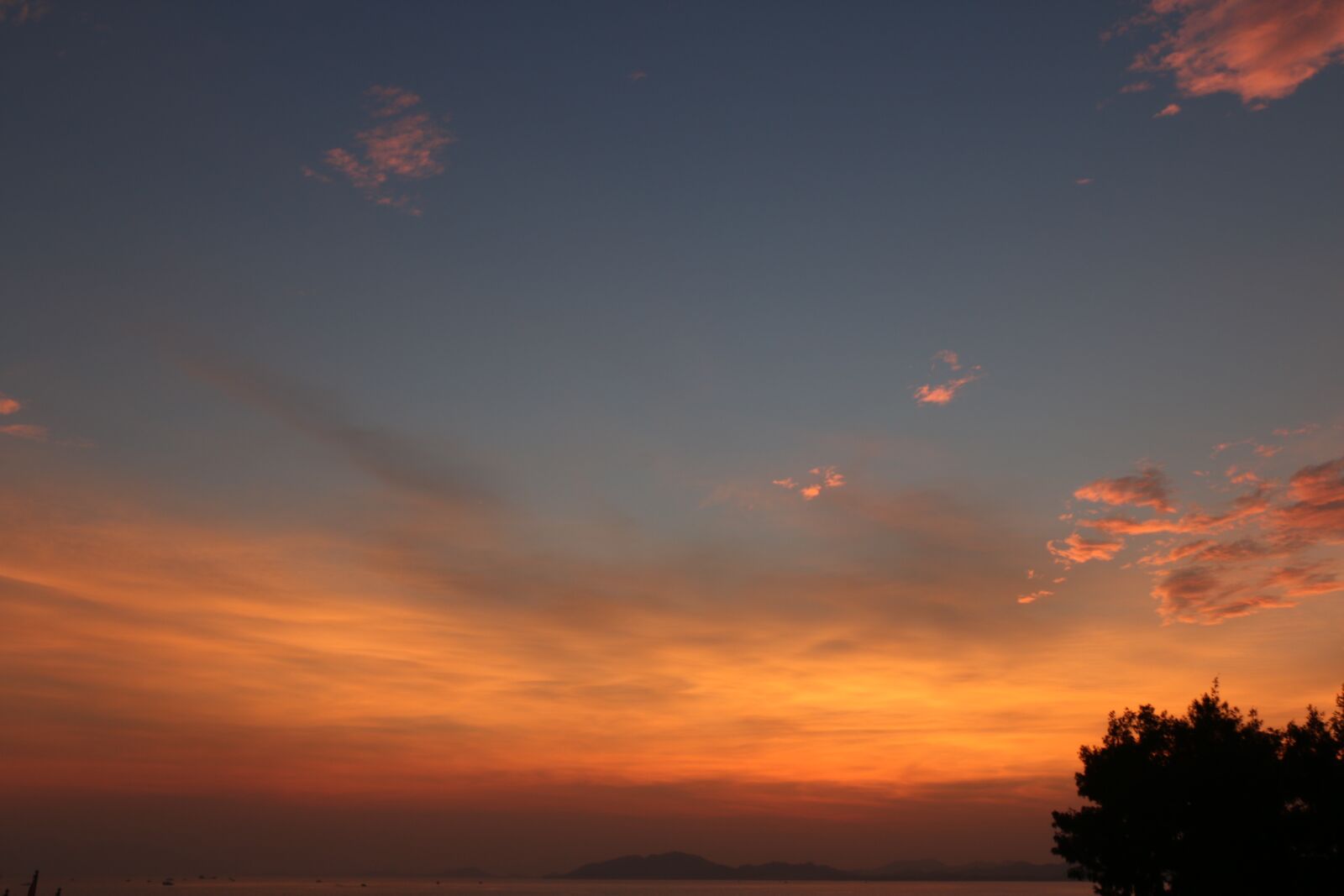 Canon EOS 70D sample photo. Sunset, sky, dusk photography