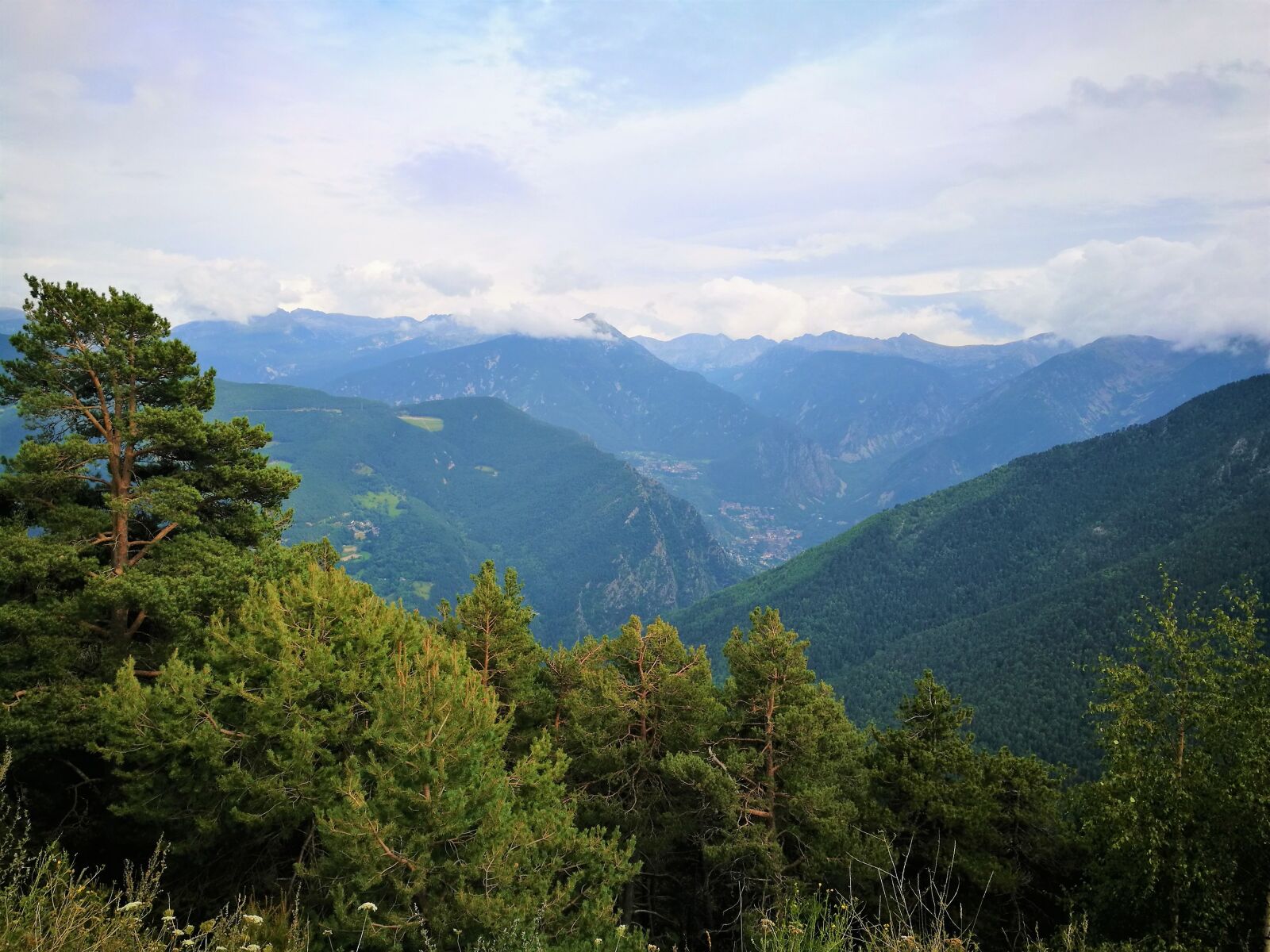 HUAWEI P9 sample photo. Andorra, mountain, landscape photography