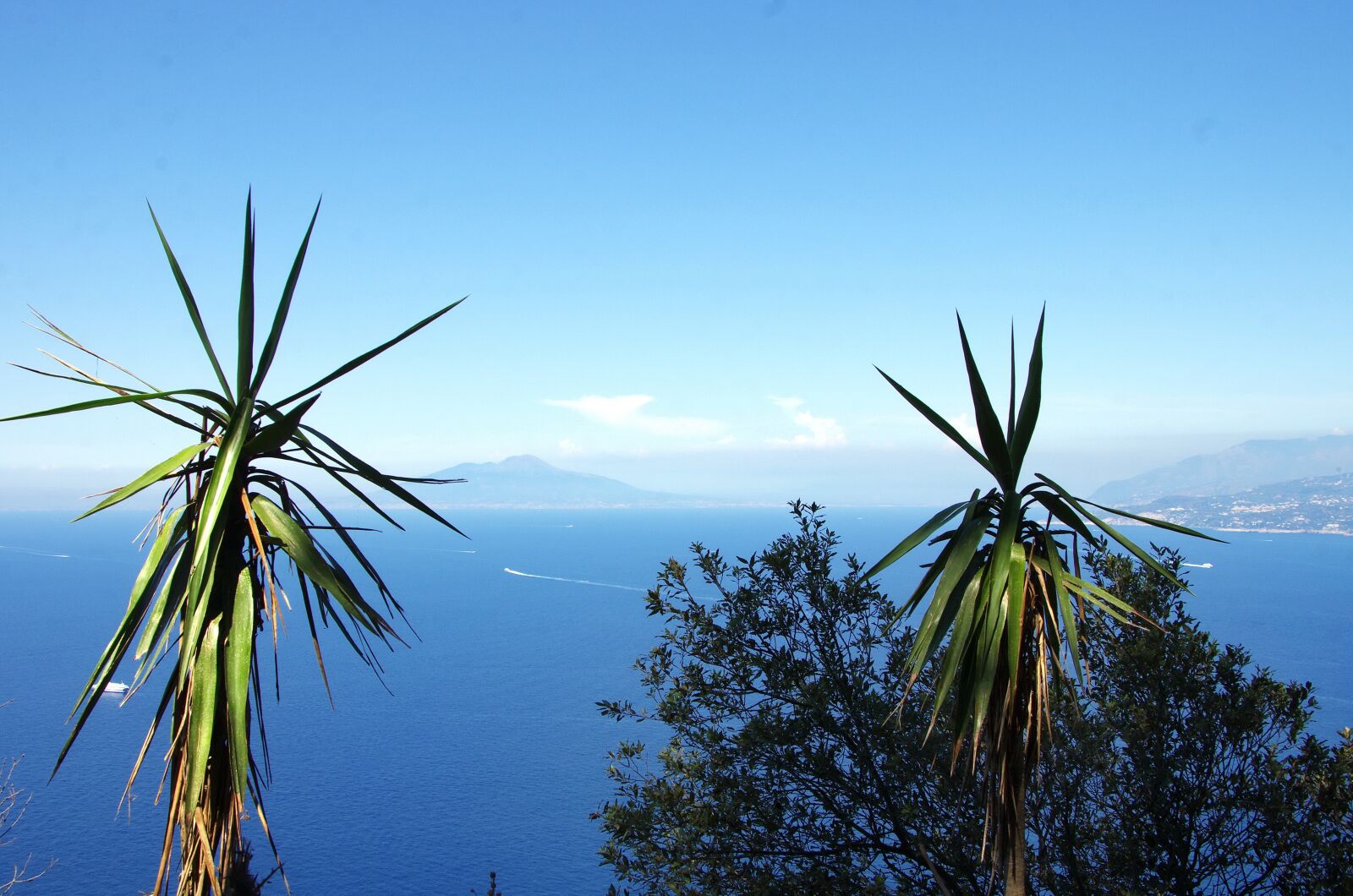 Pentax K-5 sample photo. Italy, capri, island photography