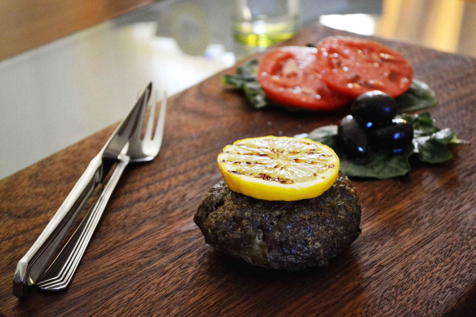 Nikon D3100 sample photo. Food, burger, beef photography