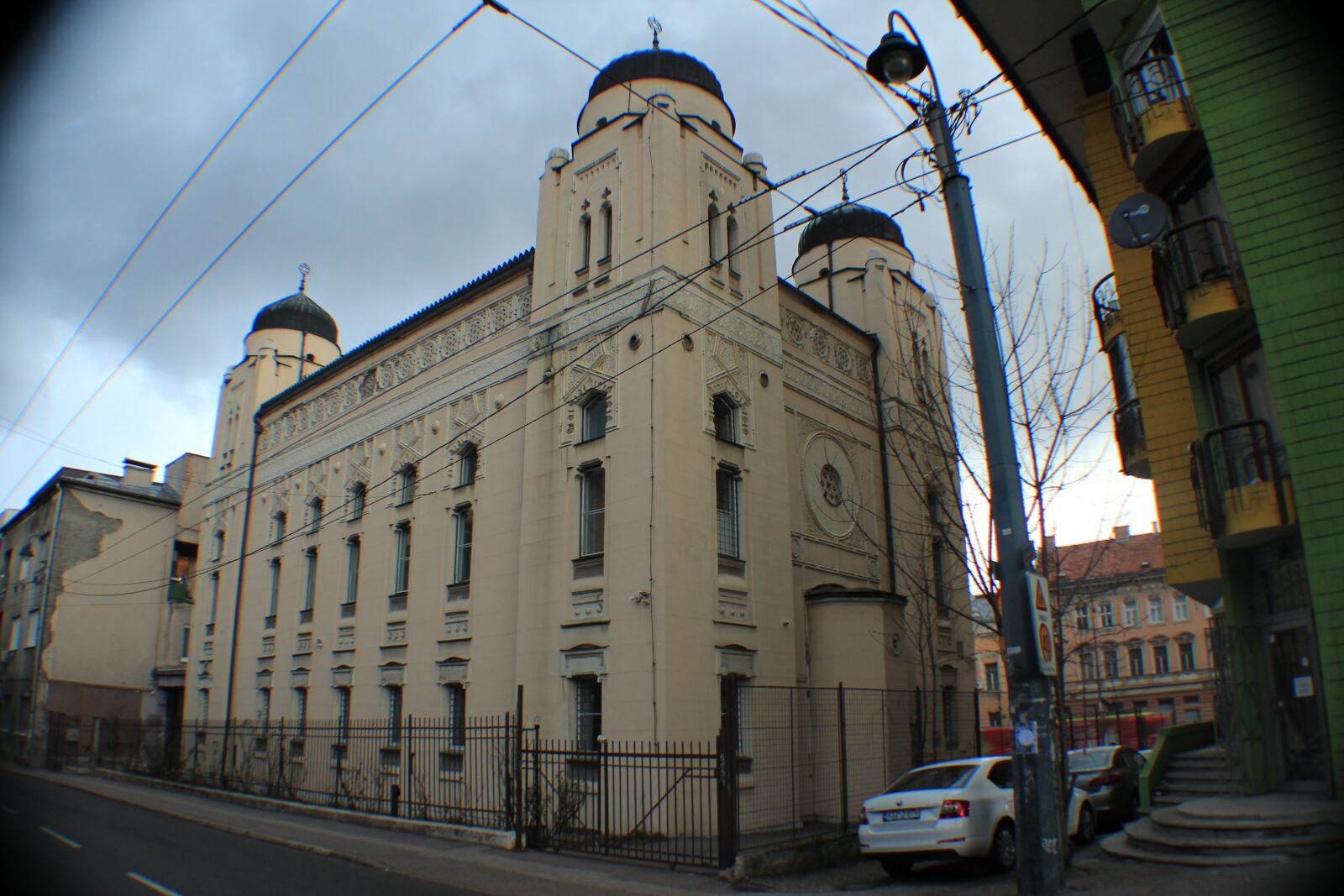 Canon EOS 550D (EOS Rebel T2i / EOS Kiss X4) sample photo. Sarajevo, sinagogue, jewish photography