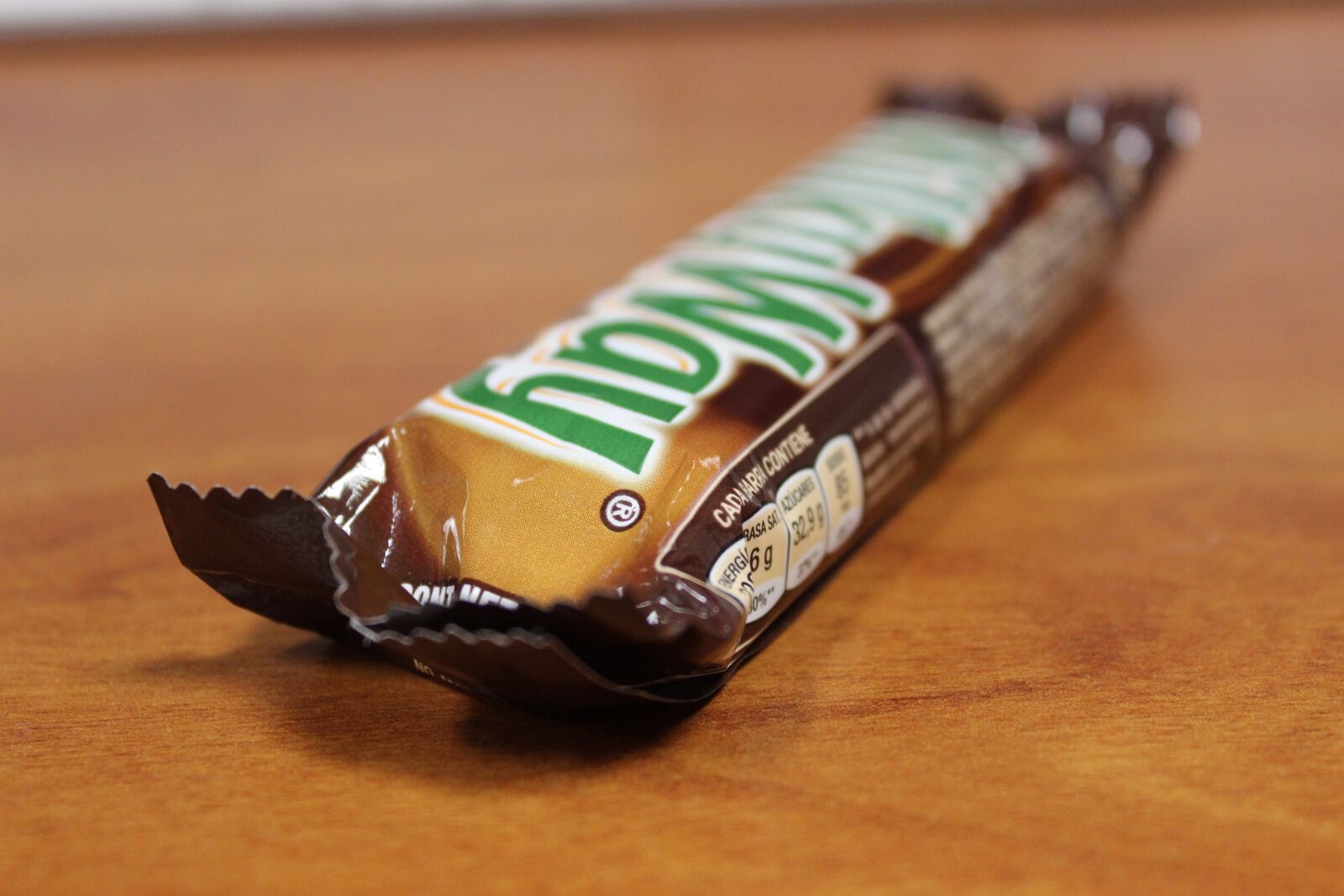 Canon EOS 600D (Rebel EOS T3i / EOS Kiss X5) sample photo. Chocolate, approach, perspective photography