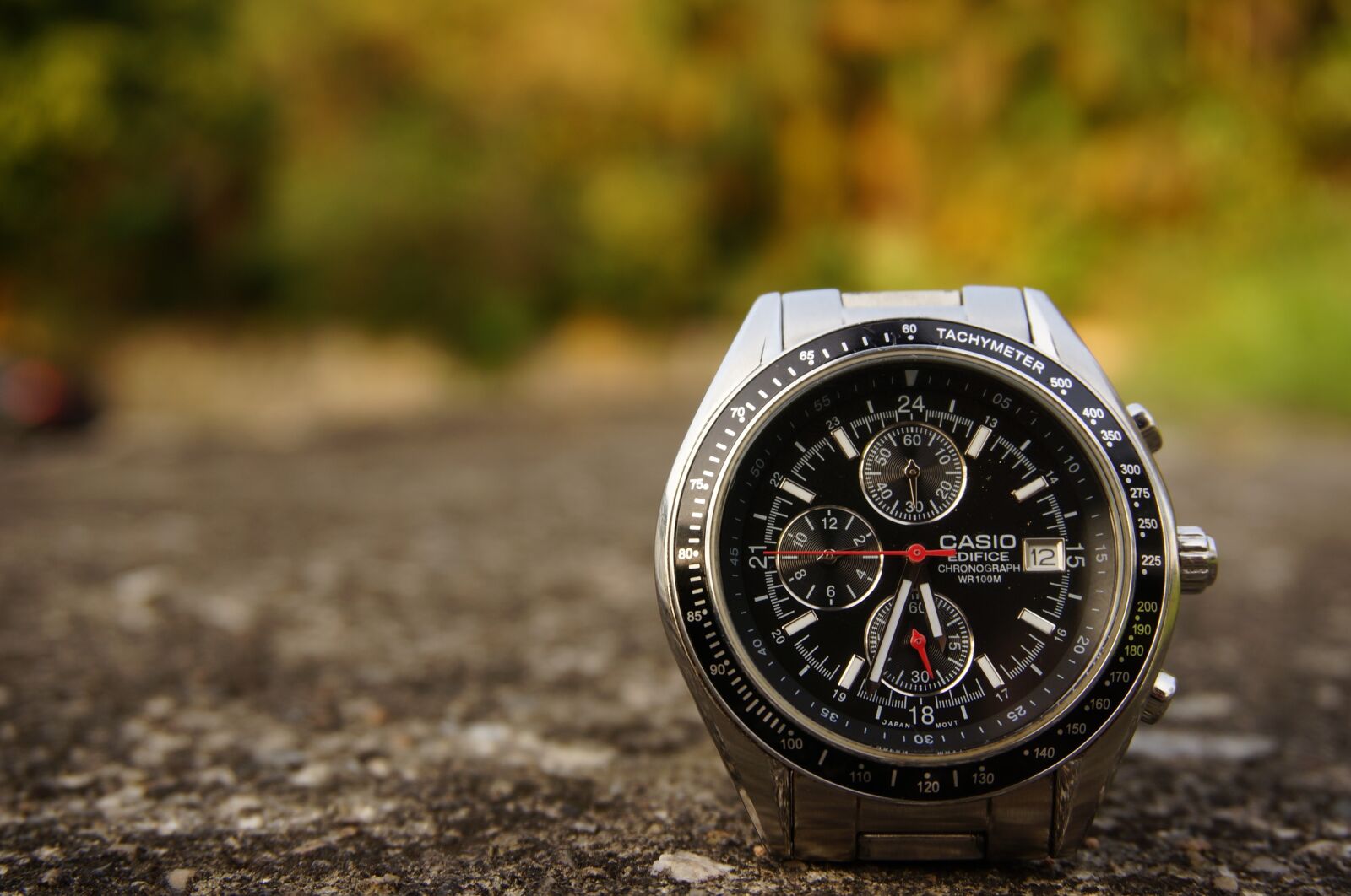 Sony Alpha NEX-5T sample photo. Warm colors, time, casio photography