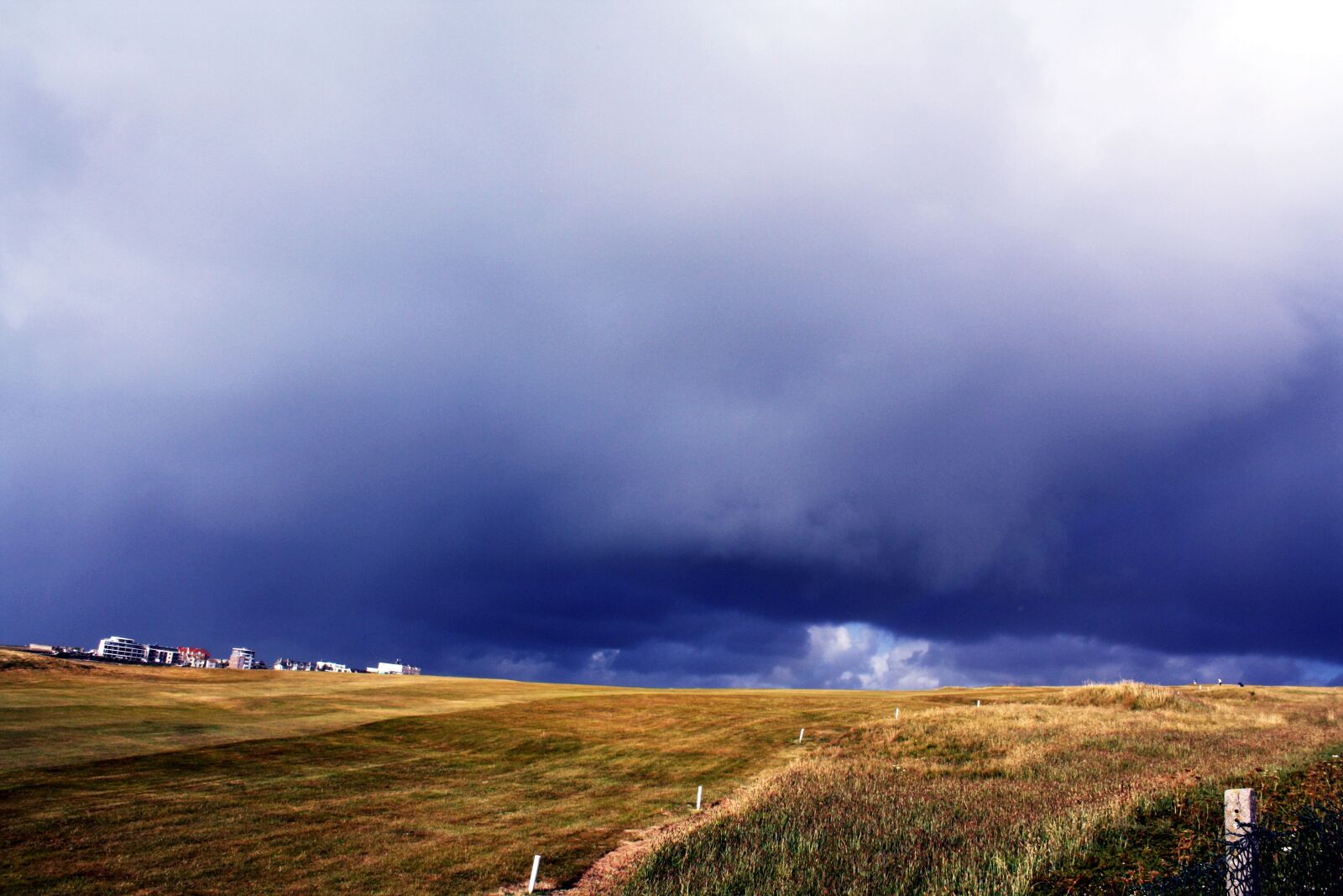 Canon EOS 1000D (EOS Digital Rebel XS / EOS Kiss F) sample photo. Sky, nature, landscape photography