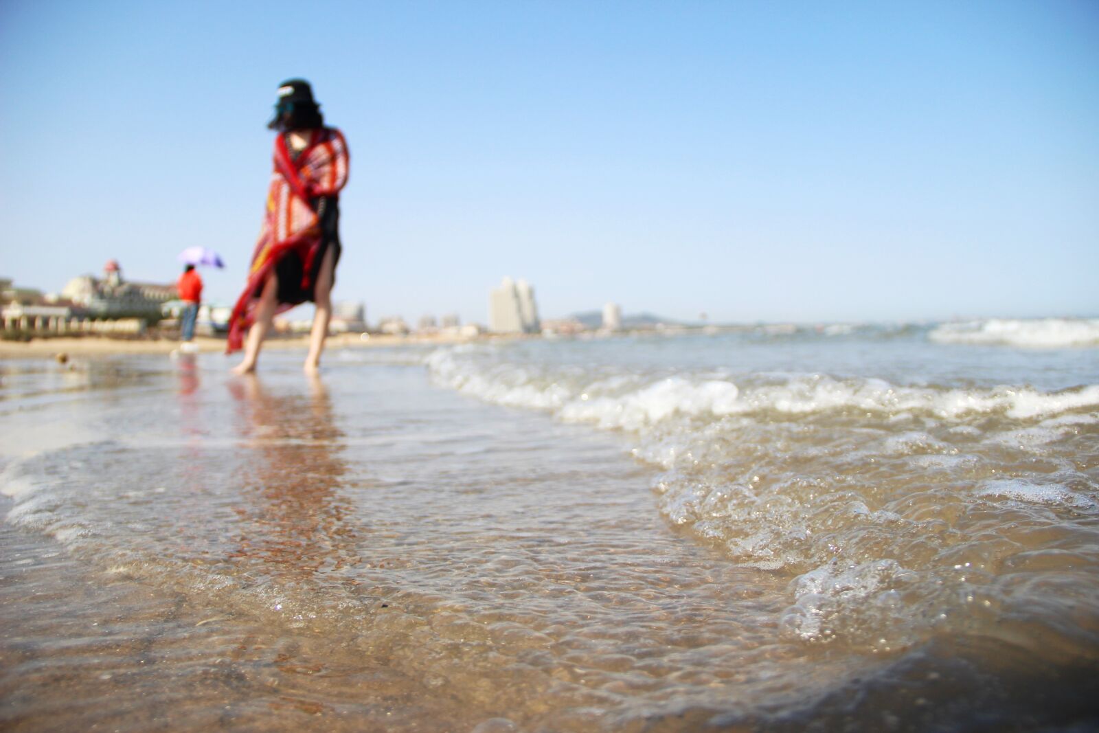 Canon EF-S 18-135mm F3.5-5.6 IS sample photo. Juanjuan, beach, sea water photography