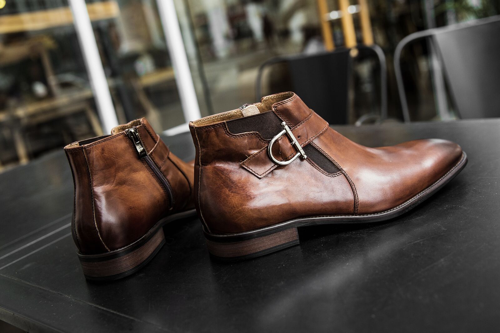 Canon EF 24-70mm F2.8L II USM sample photo. Shoes men, shoe, shine photography