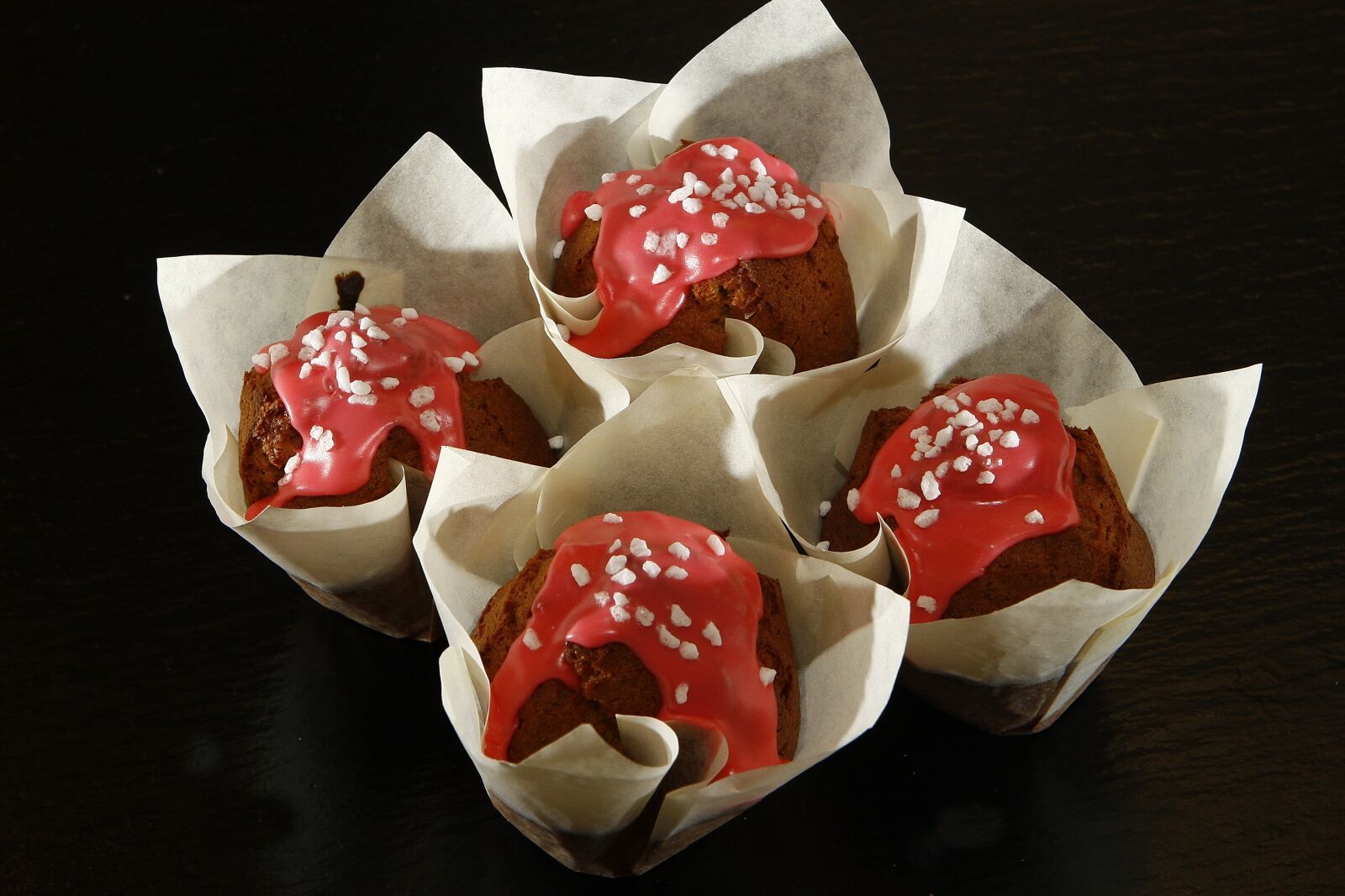 Canon EOS-1D Mark III sample photo. Christmas cakes, cupcakes, sweet photography
